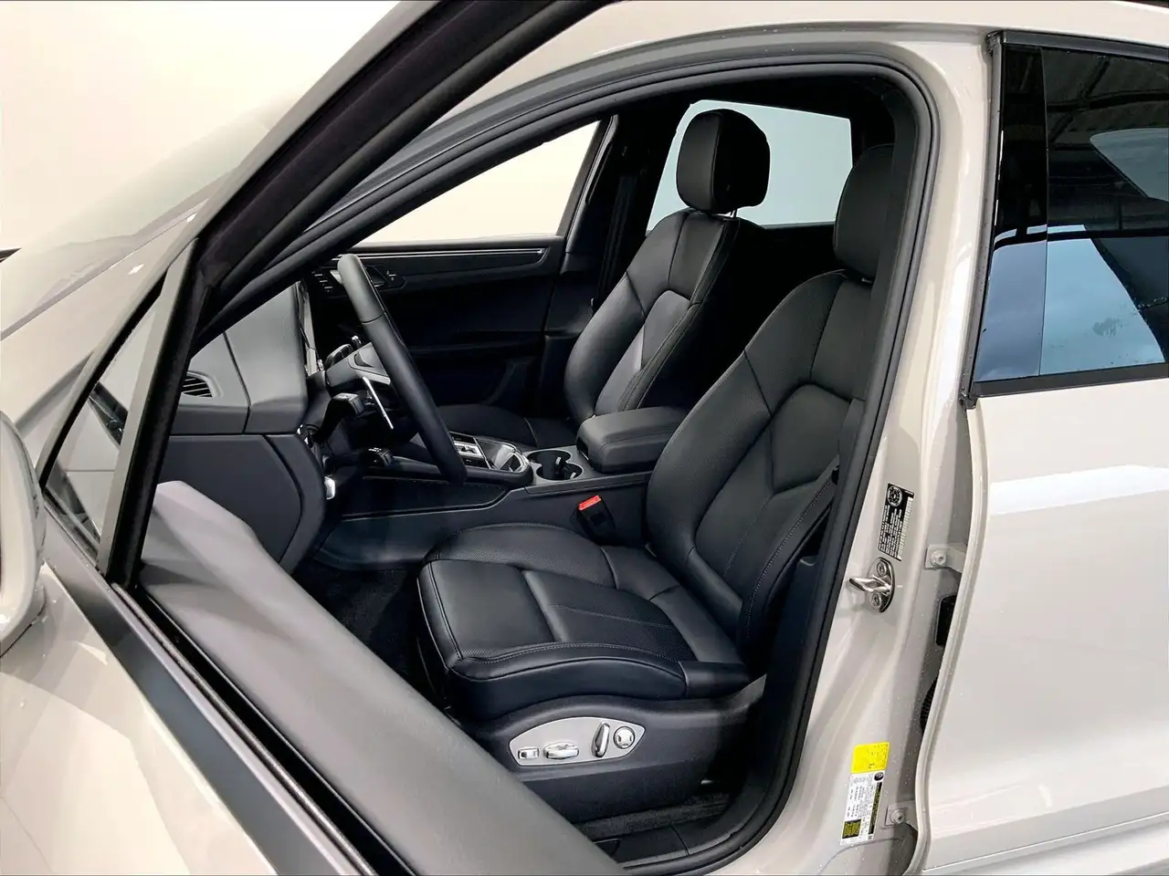 Porsche Macan снимка Porsche Macan