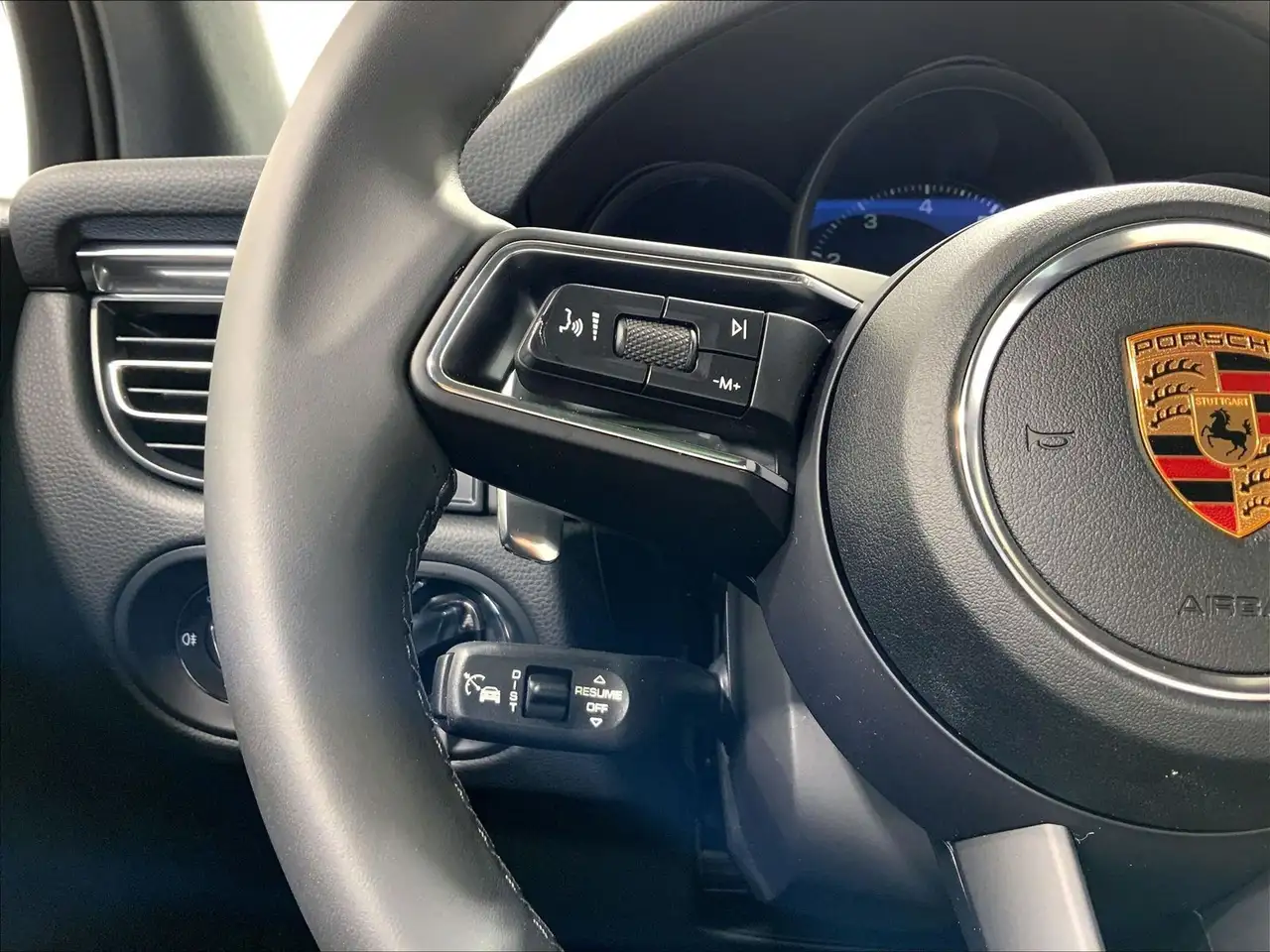 Porsche Macan снимка Porsche Macan