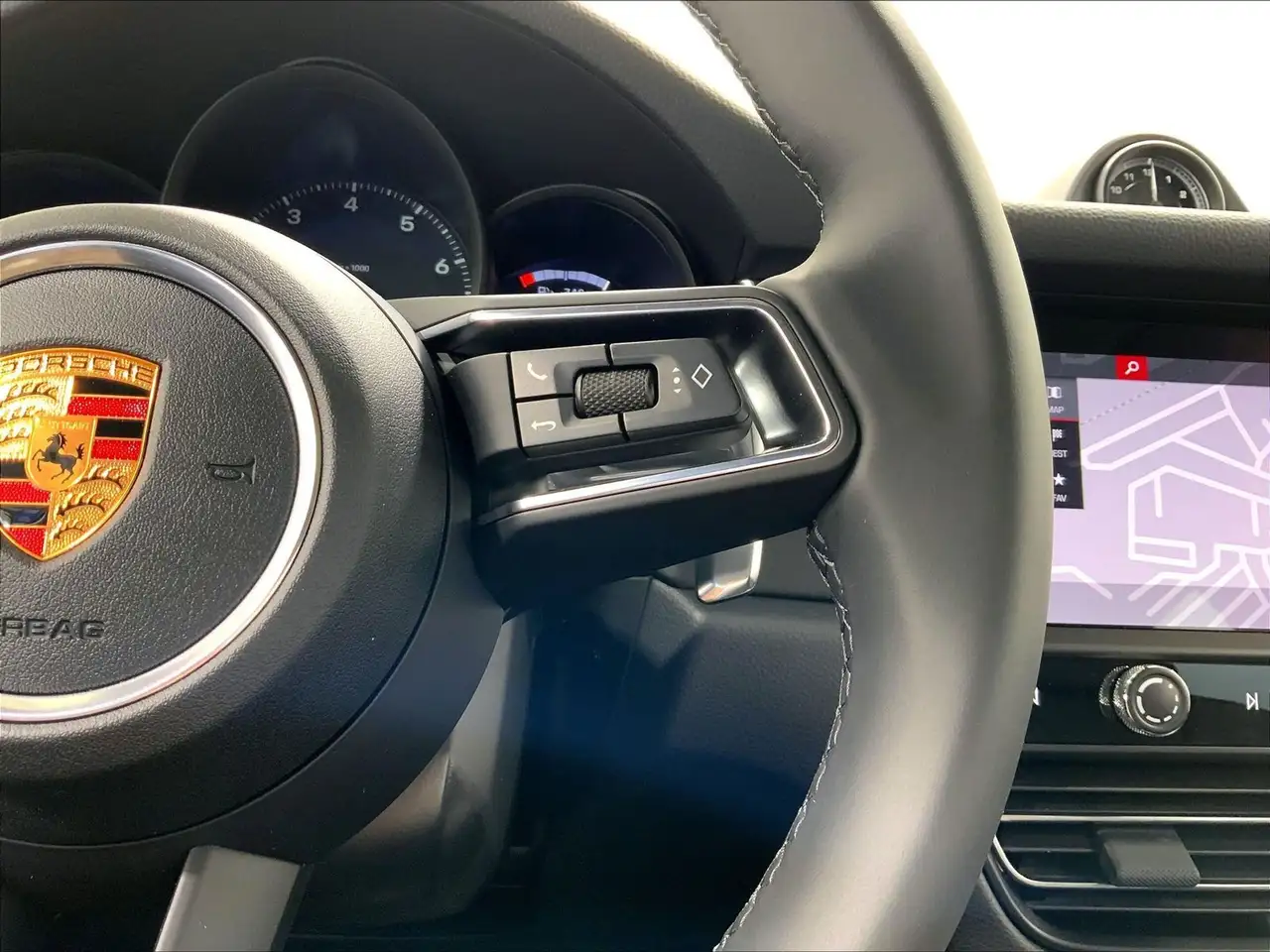 Porsche Macan снимка Porsche Macan