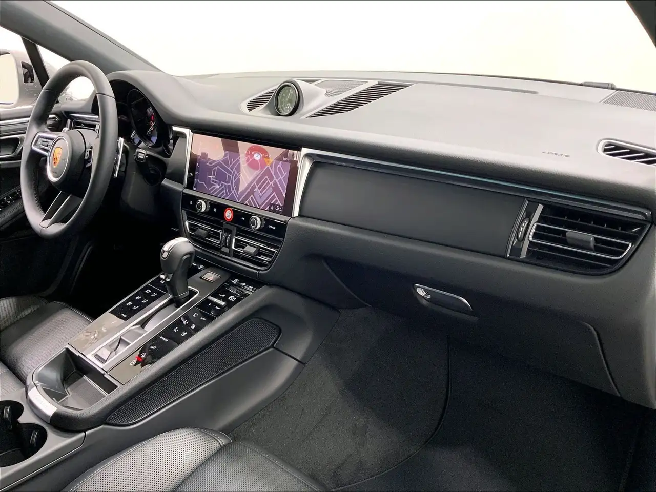 Porsche Macan снимка Porsche Macan