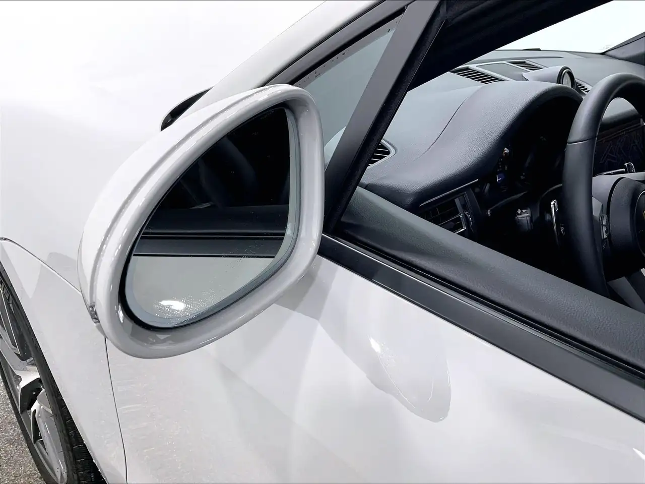 Porsche Macan снимка Porsche Macan