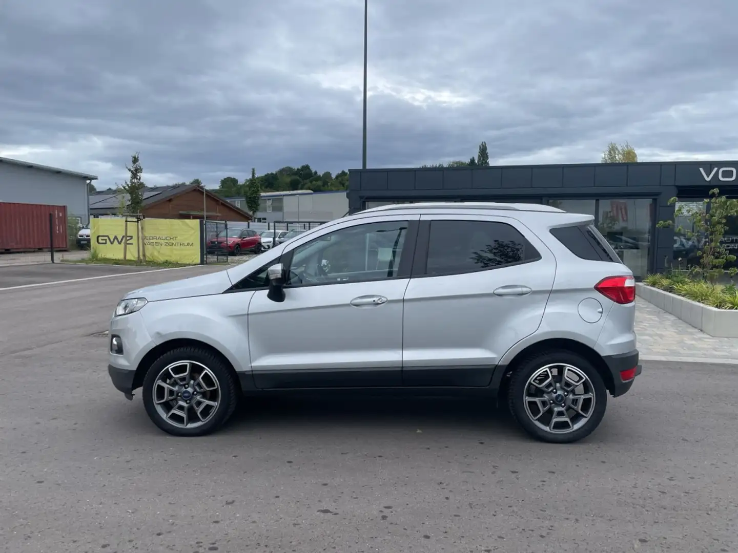 Ford EcoSport Titanium KeyFree Parkpilot SHZ Tempomat Klima Argent - 2