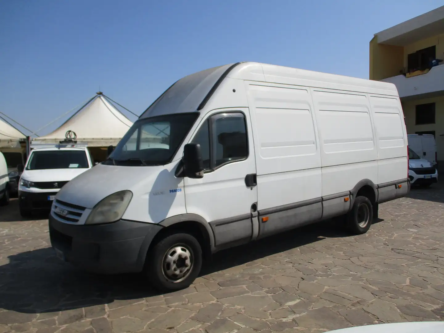 Iveco Daily 35C18 180CV GRANVOLUME LUNGO ALTO Bianco - 1