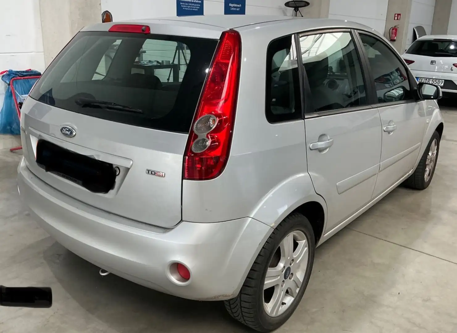 Ford Fiesta Style Zilver - 2