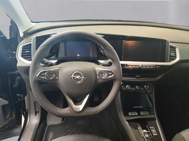 Opel Grandland view 11