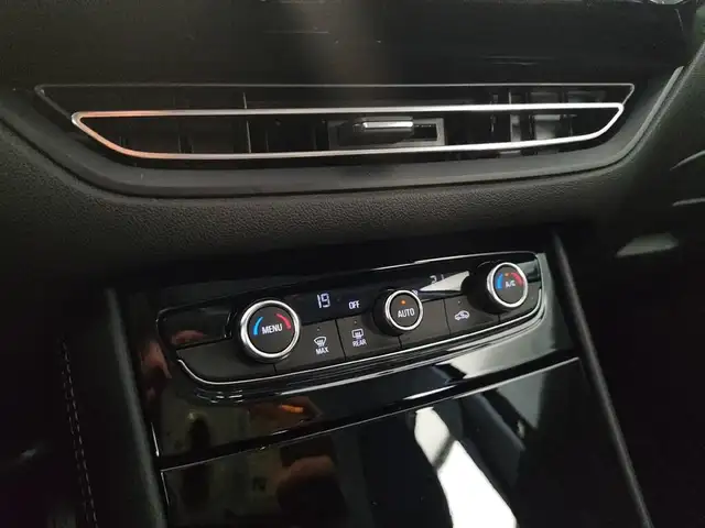 Opel Grandland view 21
