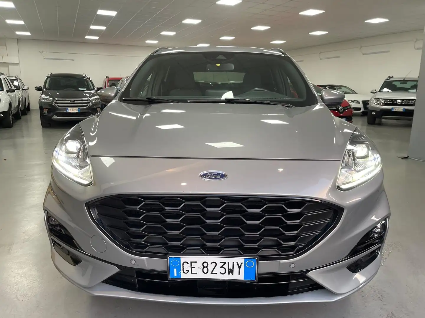 Ford Kuga Kuga III 2020 1.5 ecoblue ST-Line X 2wd 120cv auto Grau - 2