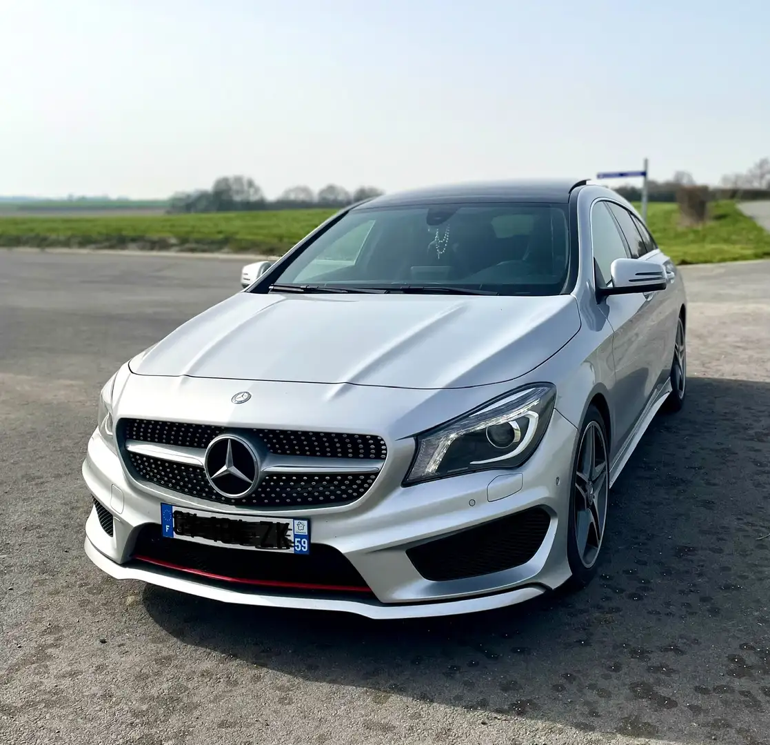 Mercedes-Benz CL 180 Shooting Break Ligne AMG Silber - 1