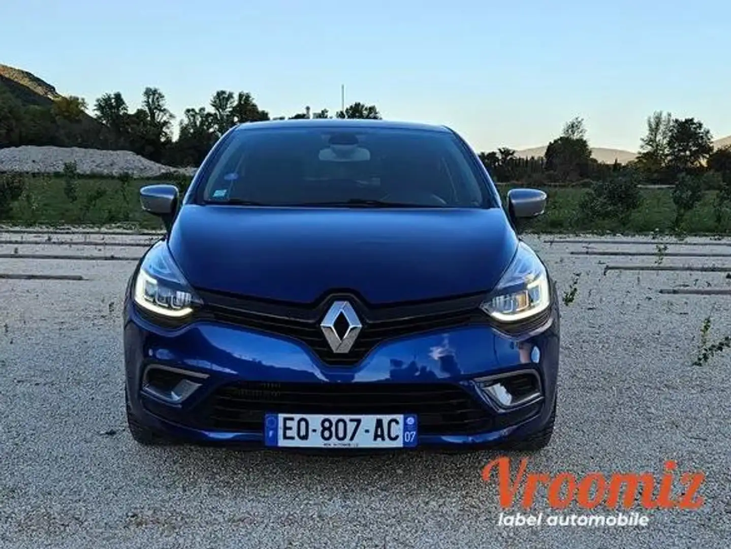 Renault Clio 1.2 TCE 120 GT LINE PLUS Noir - 2