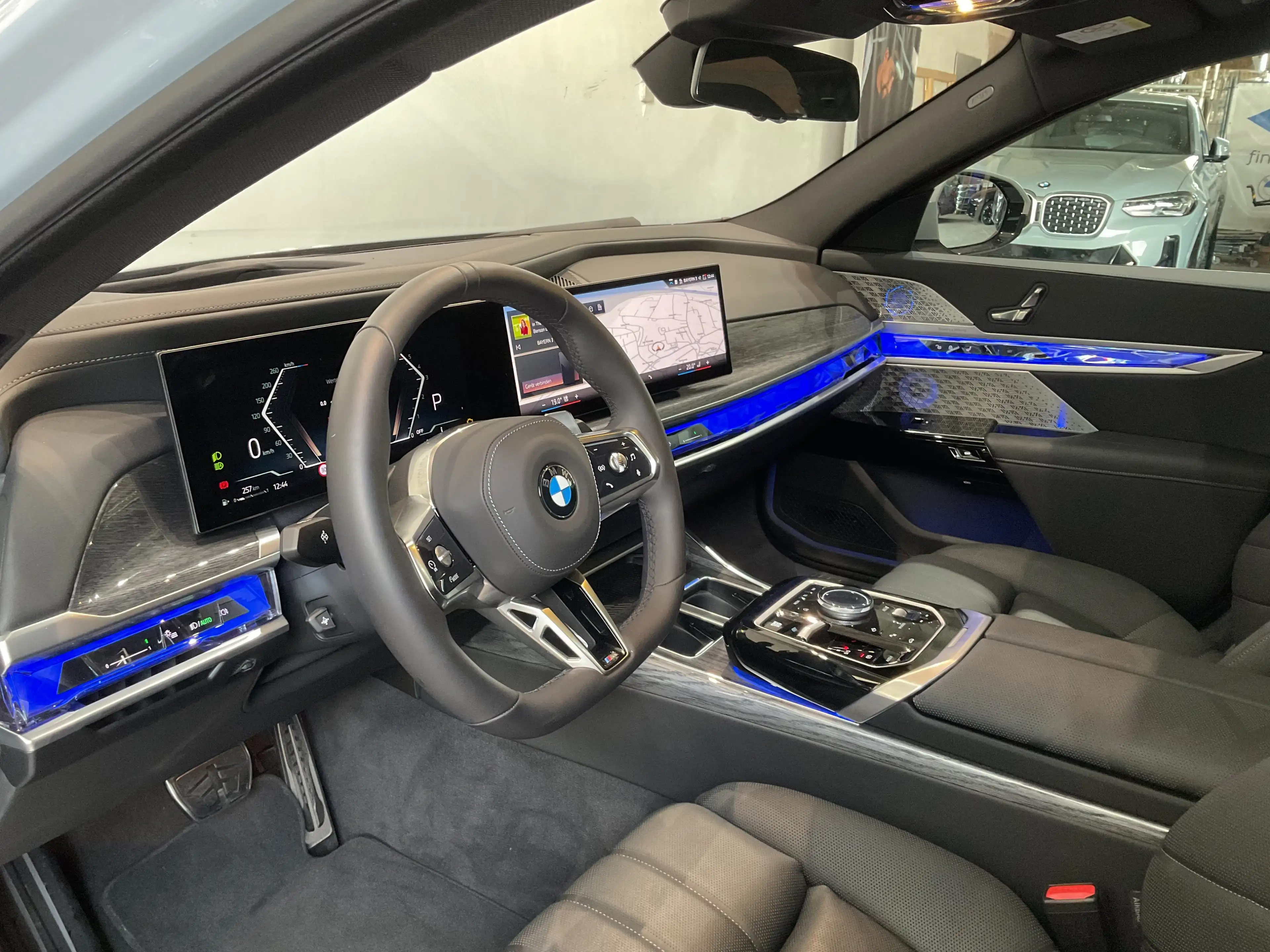 BMW 740 d xDrive | — photo 6