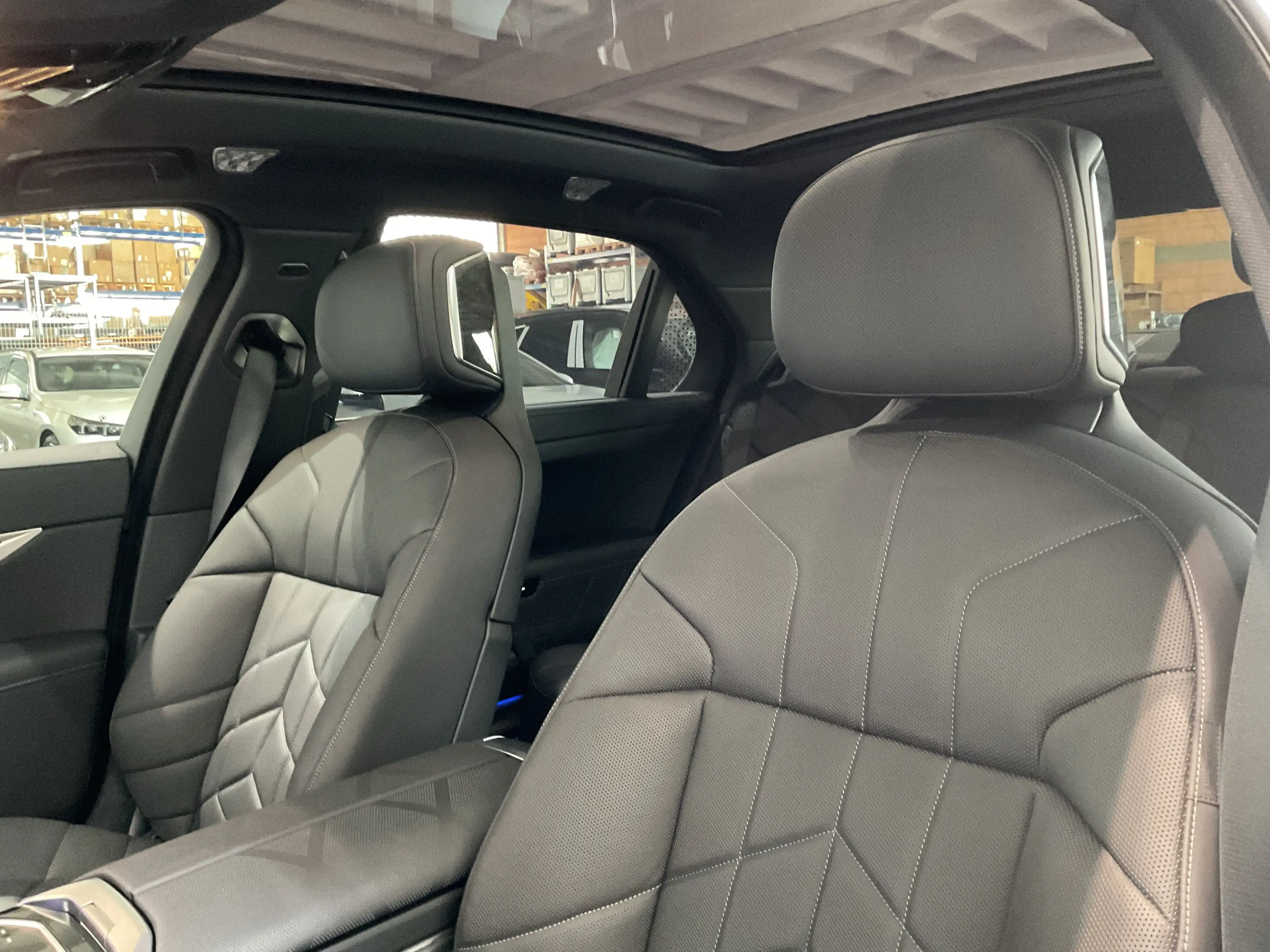 BMW 740 d xDrive | — photo 8