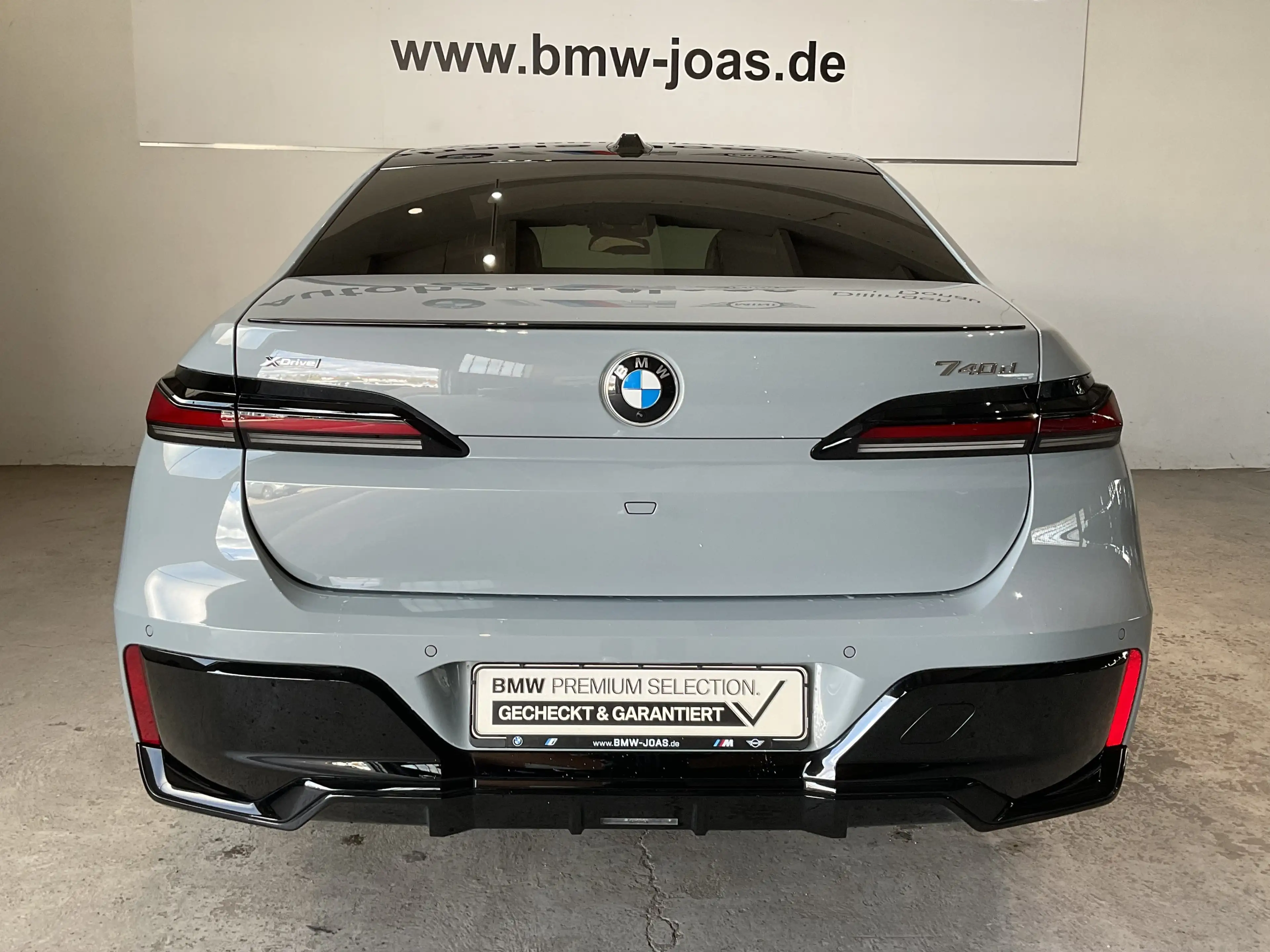 BMW 740 d xDrive | — photo 14