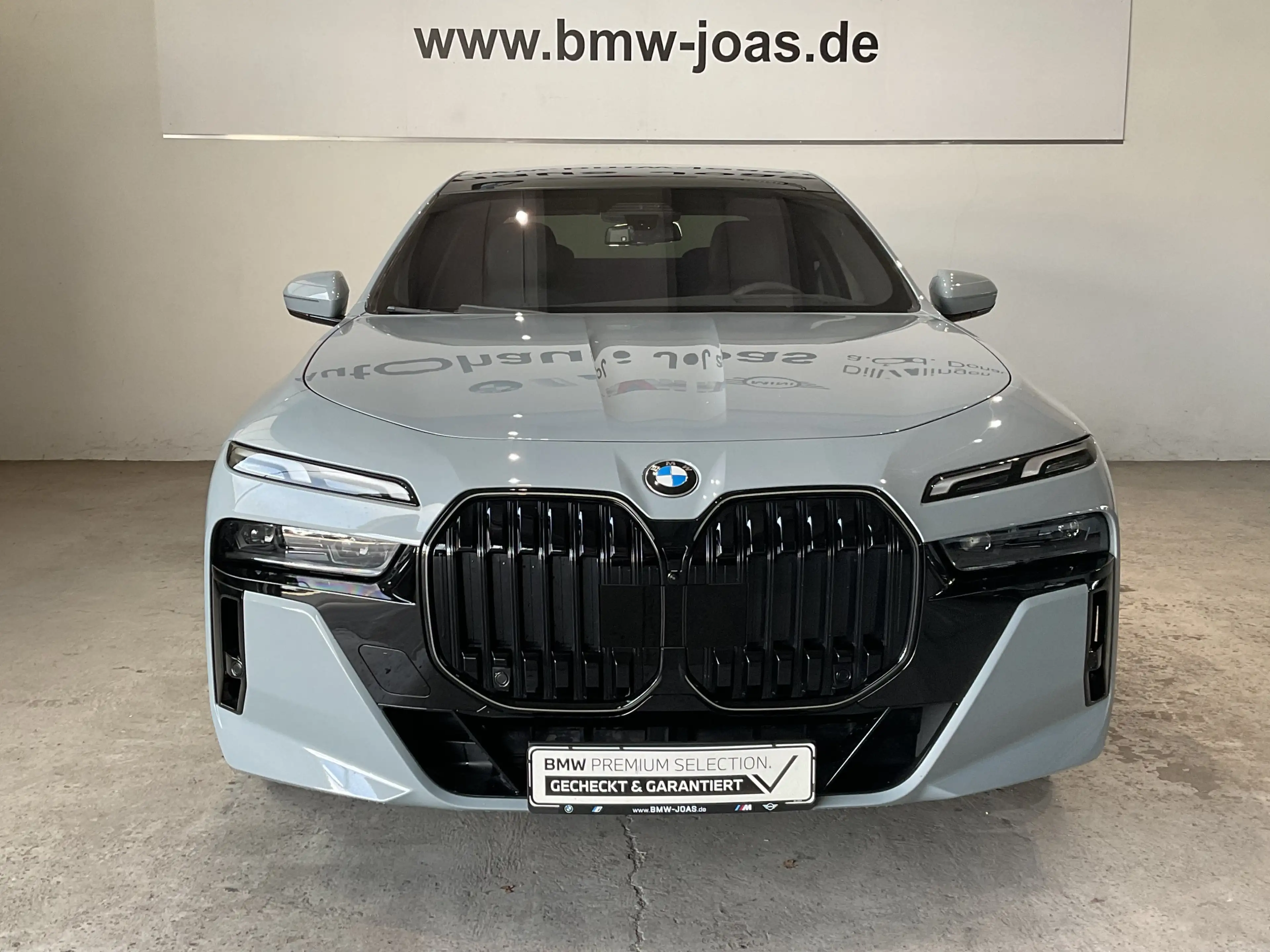 BMW 740 d xDrive | — photo 2