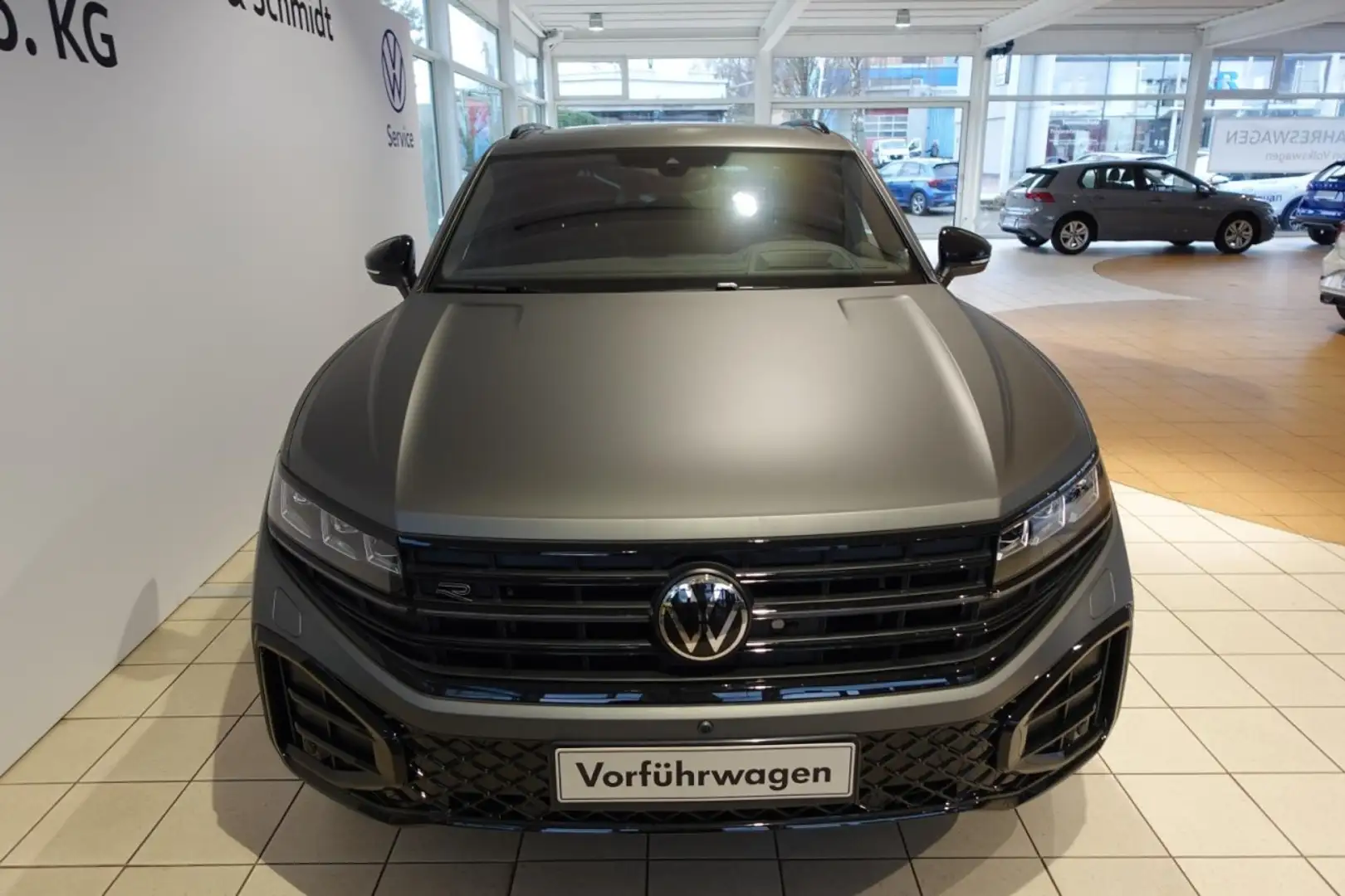 Volkswagen Touareg R-Line 3.0TDI 4M AHK PanoStandh RFK Navi Klima Šedá - 2