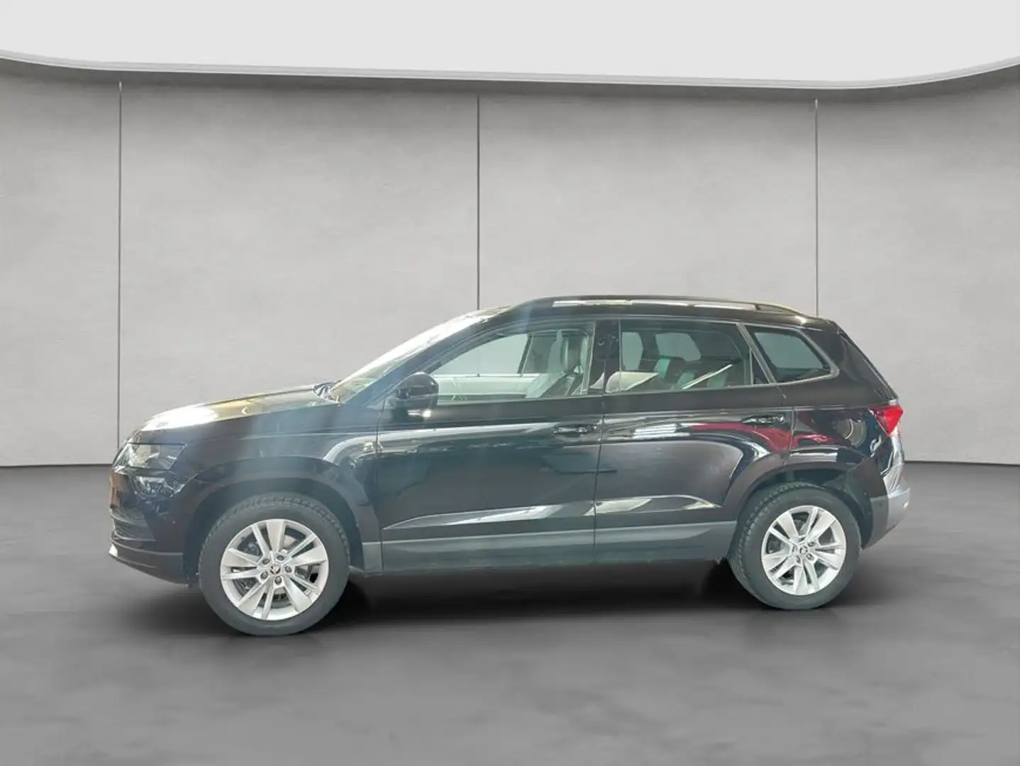 Skoda Karoq 1.6 TDI SCR Style Schwarz - 2
