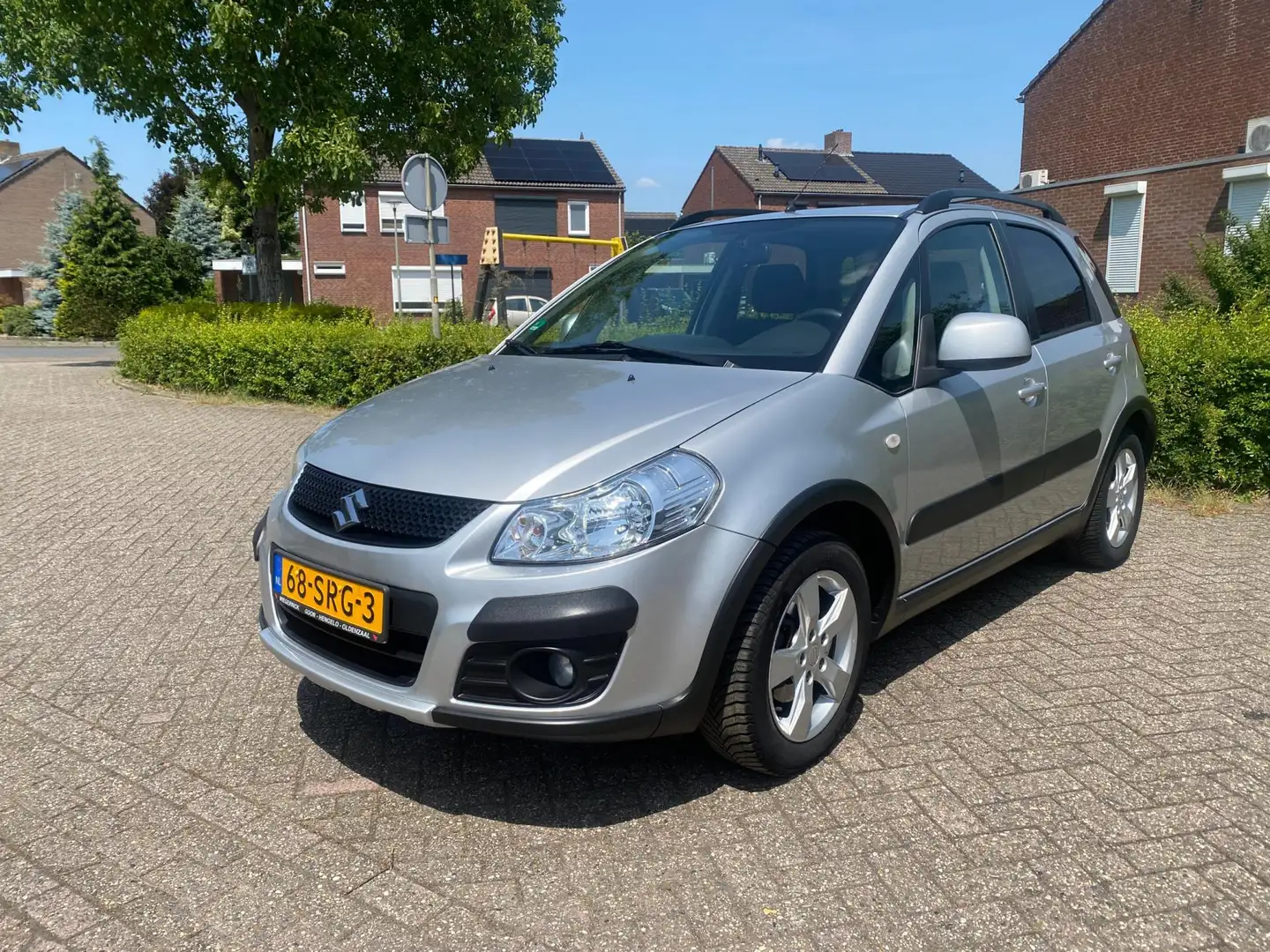 Suzuki SX4 1.6 Exclusive Grijs - 1