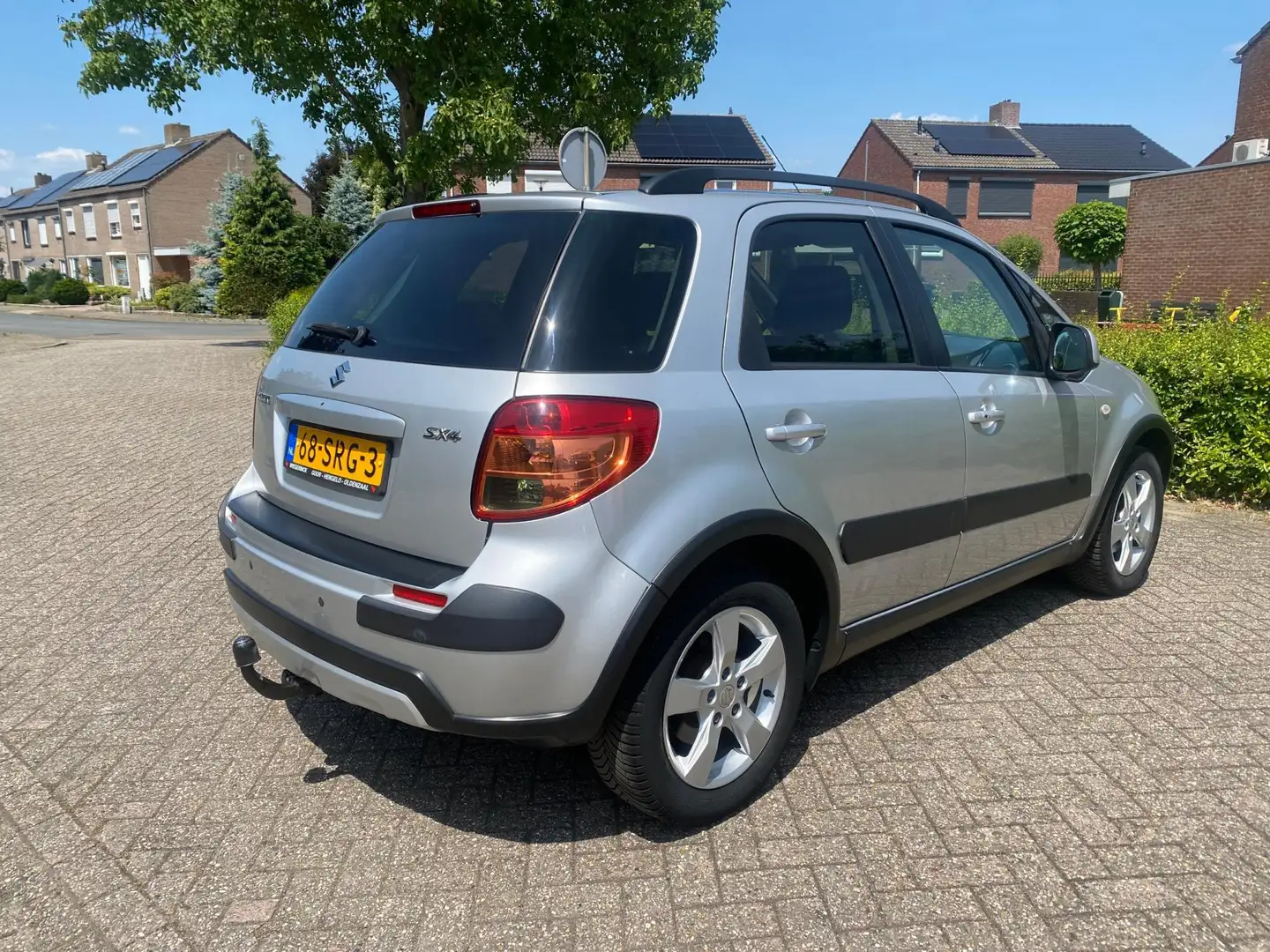 Suzuki SX4 1.6 Exclusive Grijs - 2