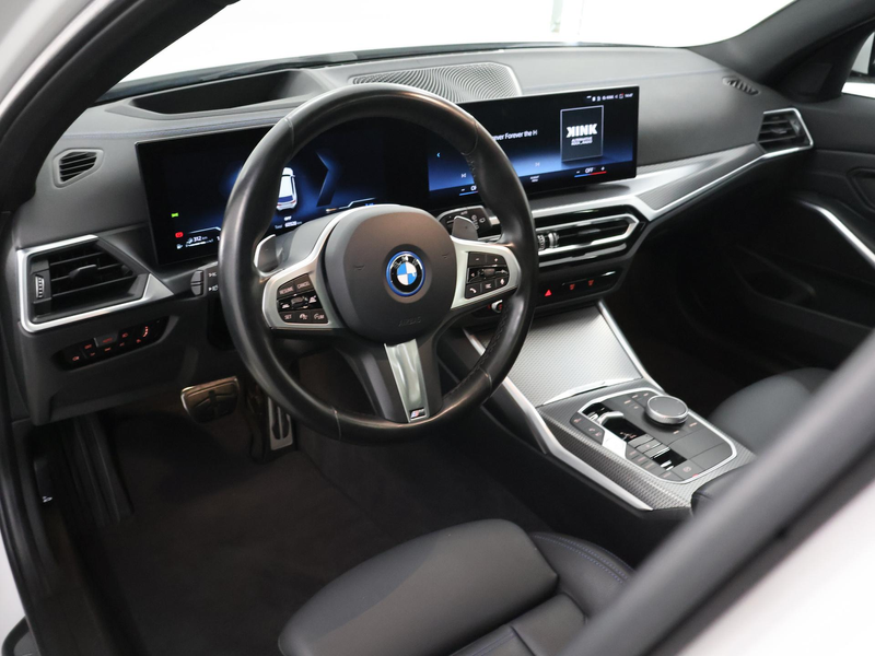 BMW 330 3-serie Touring 330e M-Sport | SOH 96,1% | Panoram — photo 8