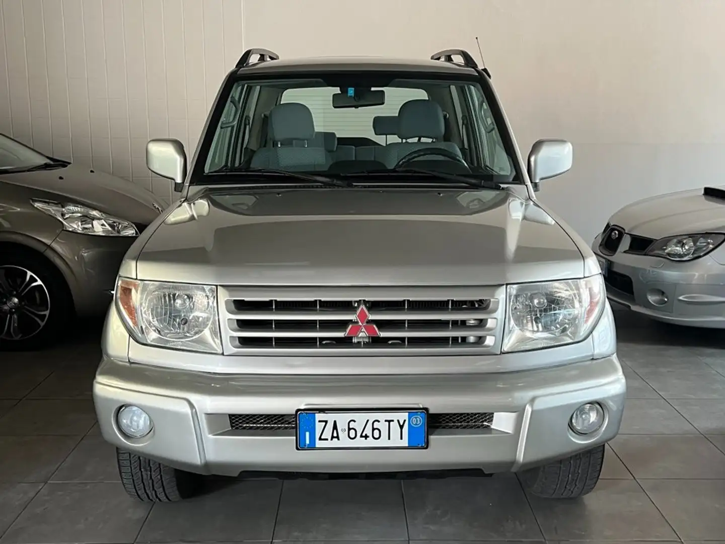 Mitsubishi Pajero Pinin Pajero Pinin 3p 1.8 mpi 16v Gris - 2