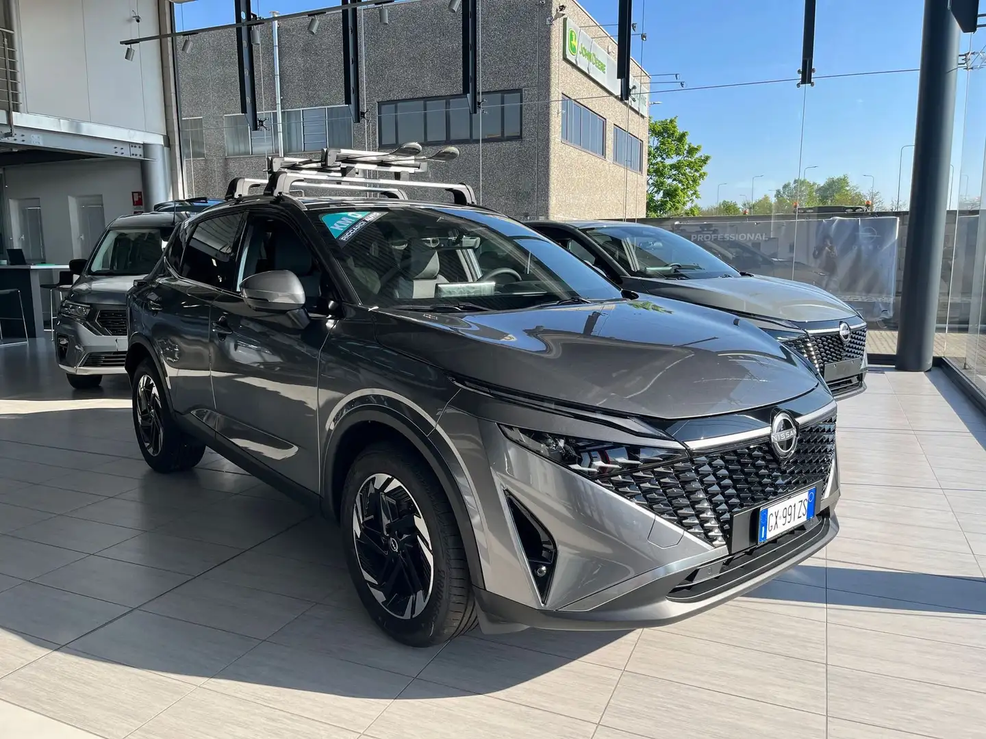 Nissan Qashqai NEW N-CONNECTA MHYB 140CV MT 2W Grigio - 1