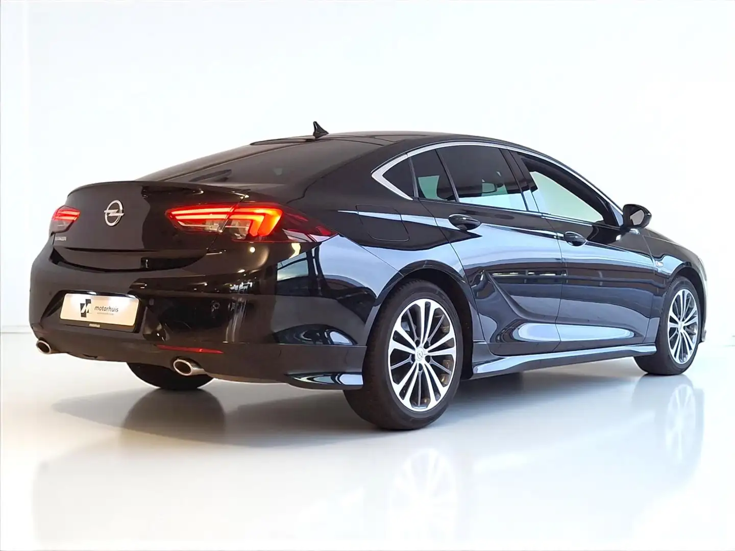 Opel Insignia Grand Sport 1.6 Turbo 200pk Start/Stop Innovation Noir - 2