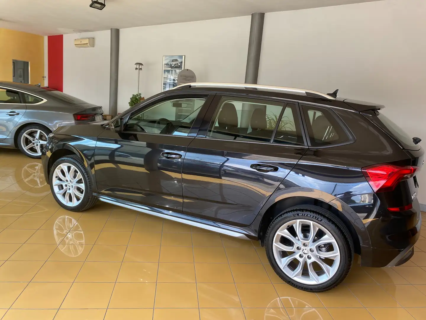 Skoda Kamiq Kamiq 1.0 tsi style115cv Nero - 1