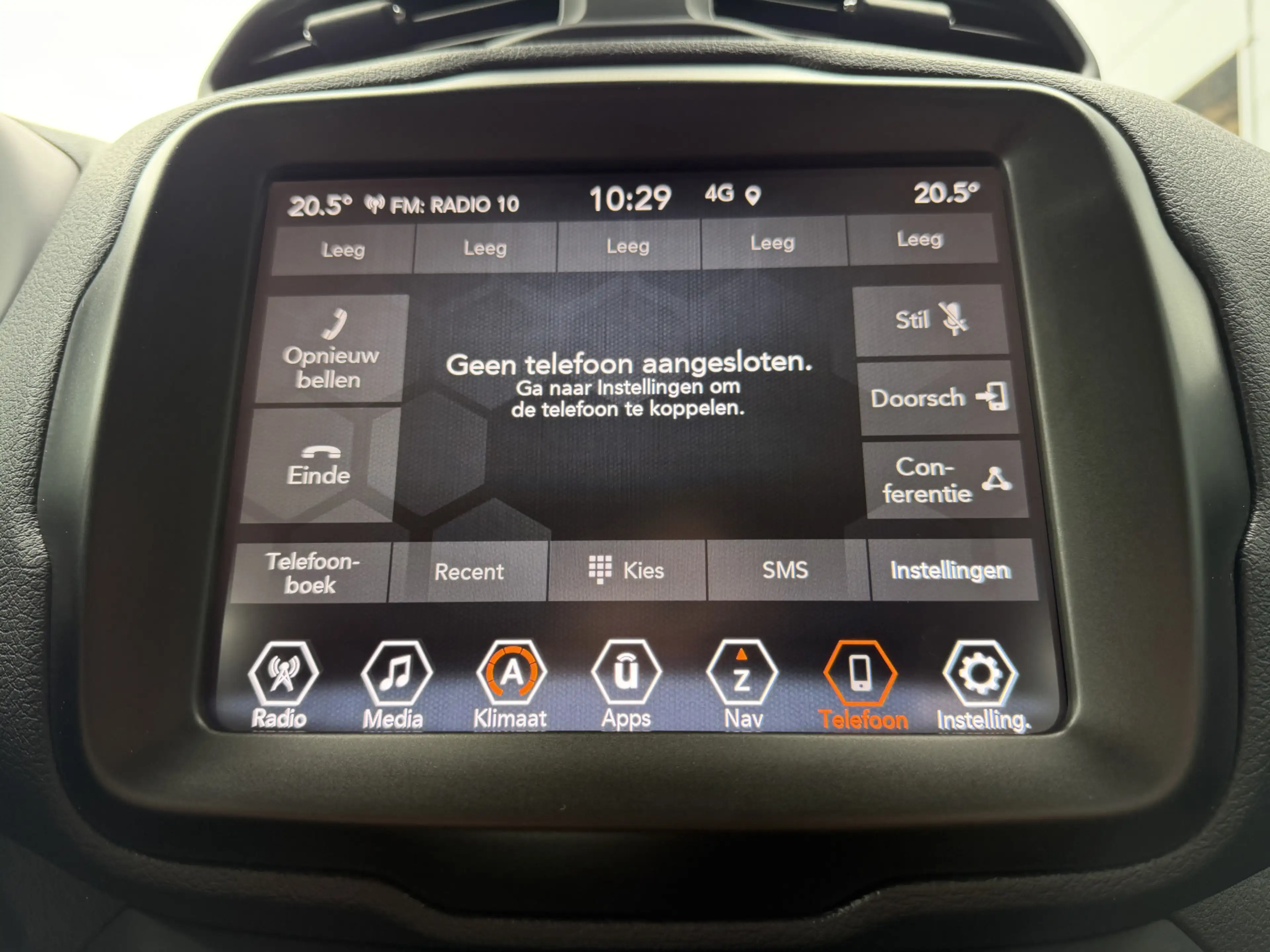 Jeep Renegade 4xe 240 Plug-in Hybrid Electric Trailhawk (Navigat — photo 22