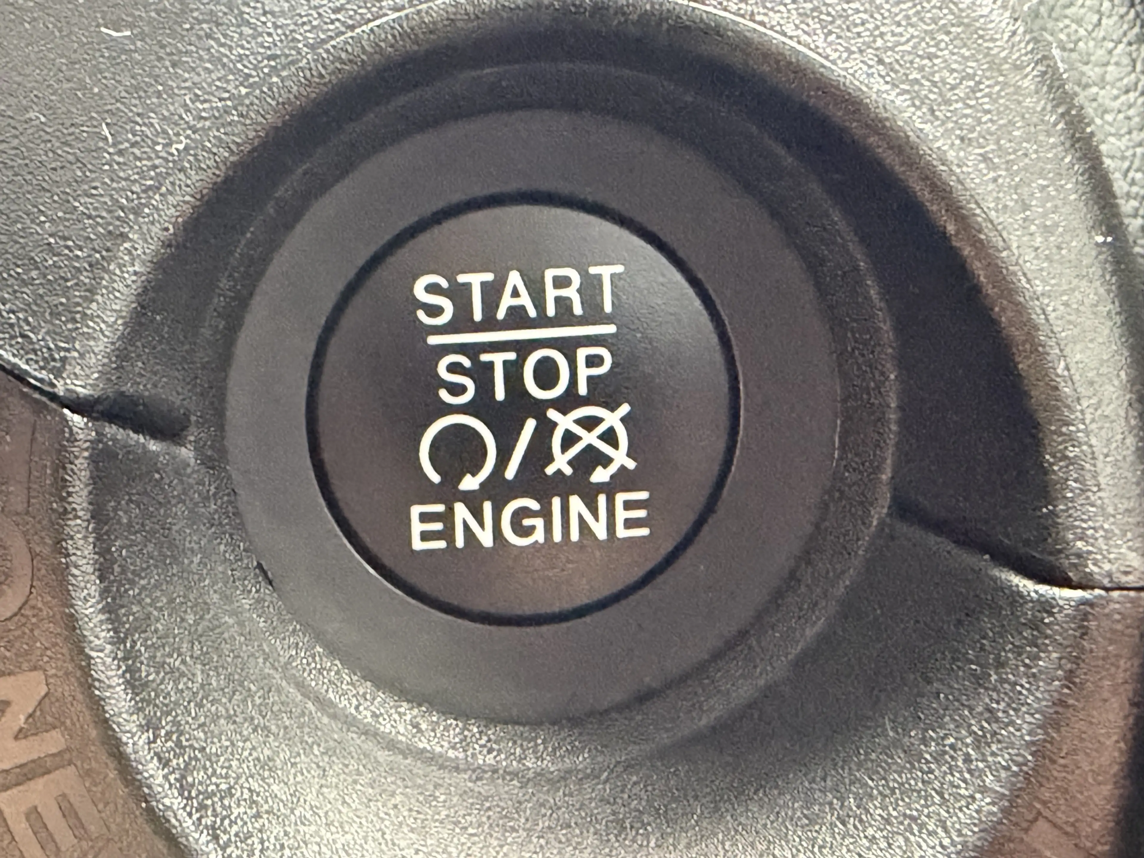 Jeep Renegade 4xe 240 Plug-in Hybrid Electric Trailhawk (Navigat — photo 26