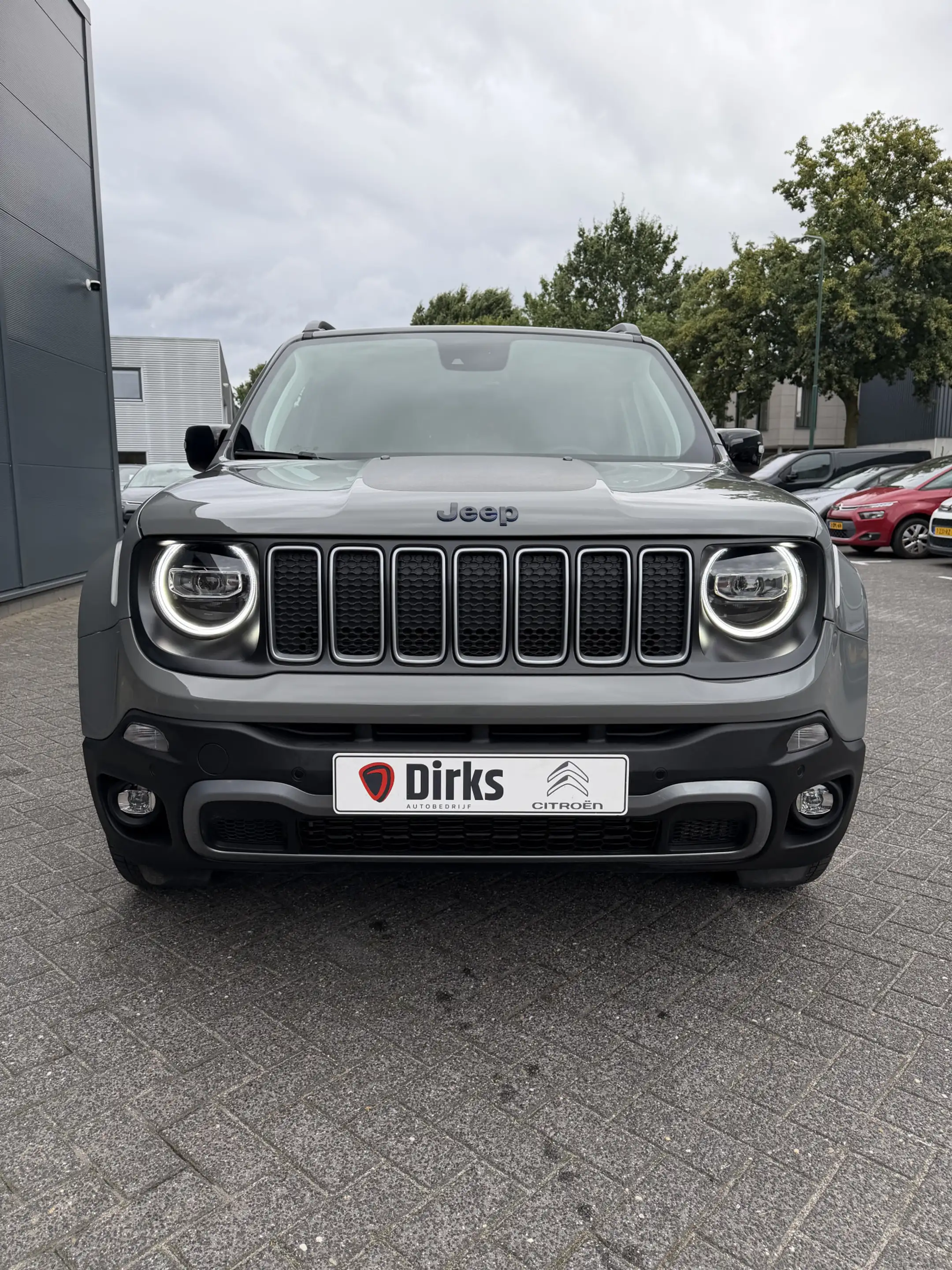 Jeep Renegade 4xe 240 Plug-in Hybrid Electric Trailhawk (Navigat — photo 8