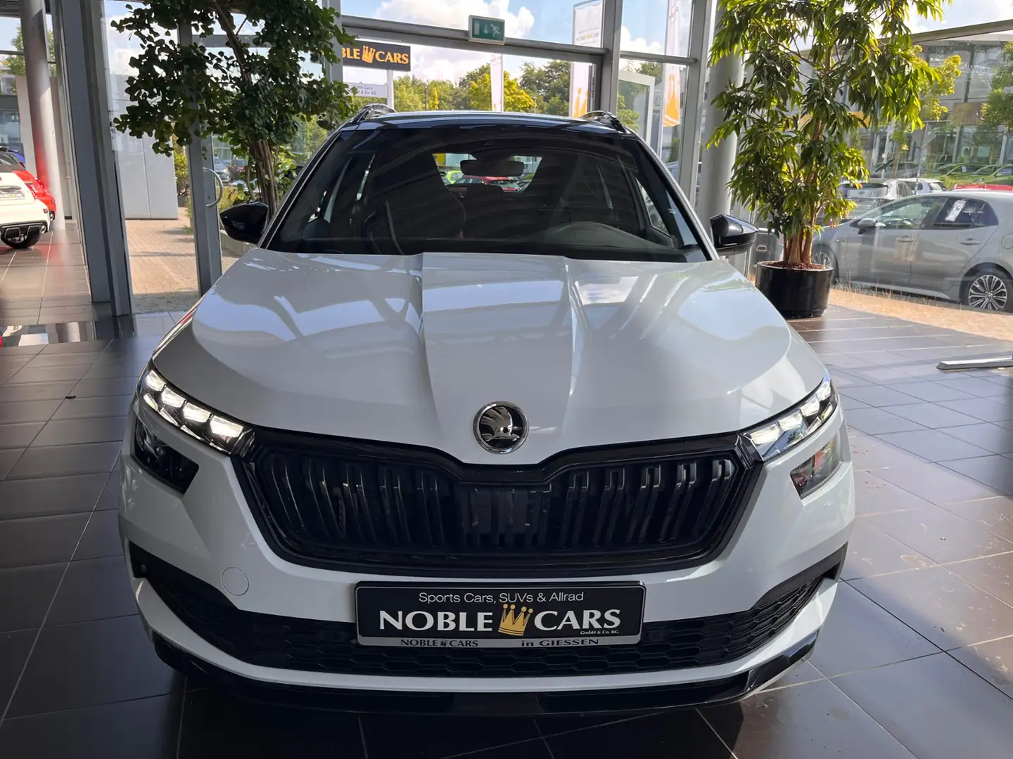 Skoda Kamiq Monte Carlo AHK PANO LED Blanco - 2