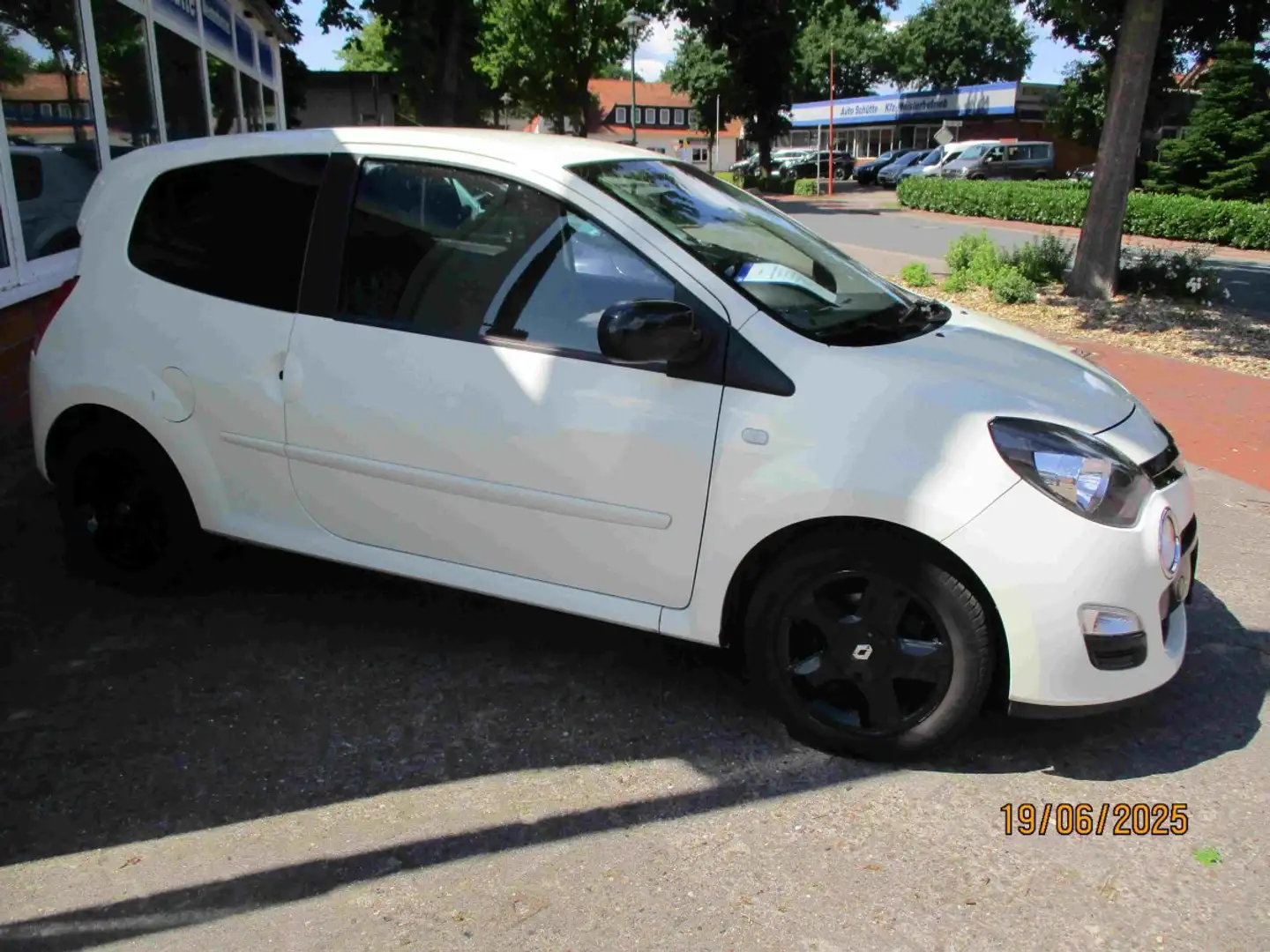 Renault Twingo 1.2 16V EU5 Dynamique Gelb - 2