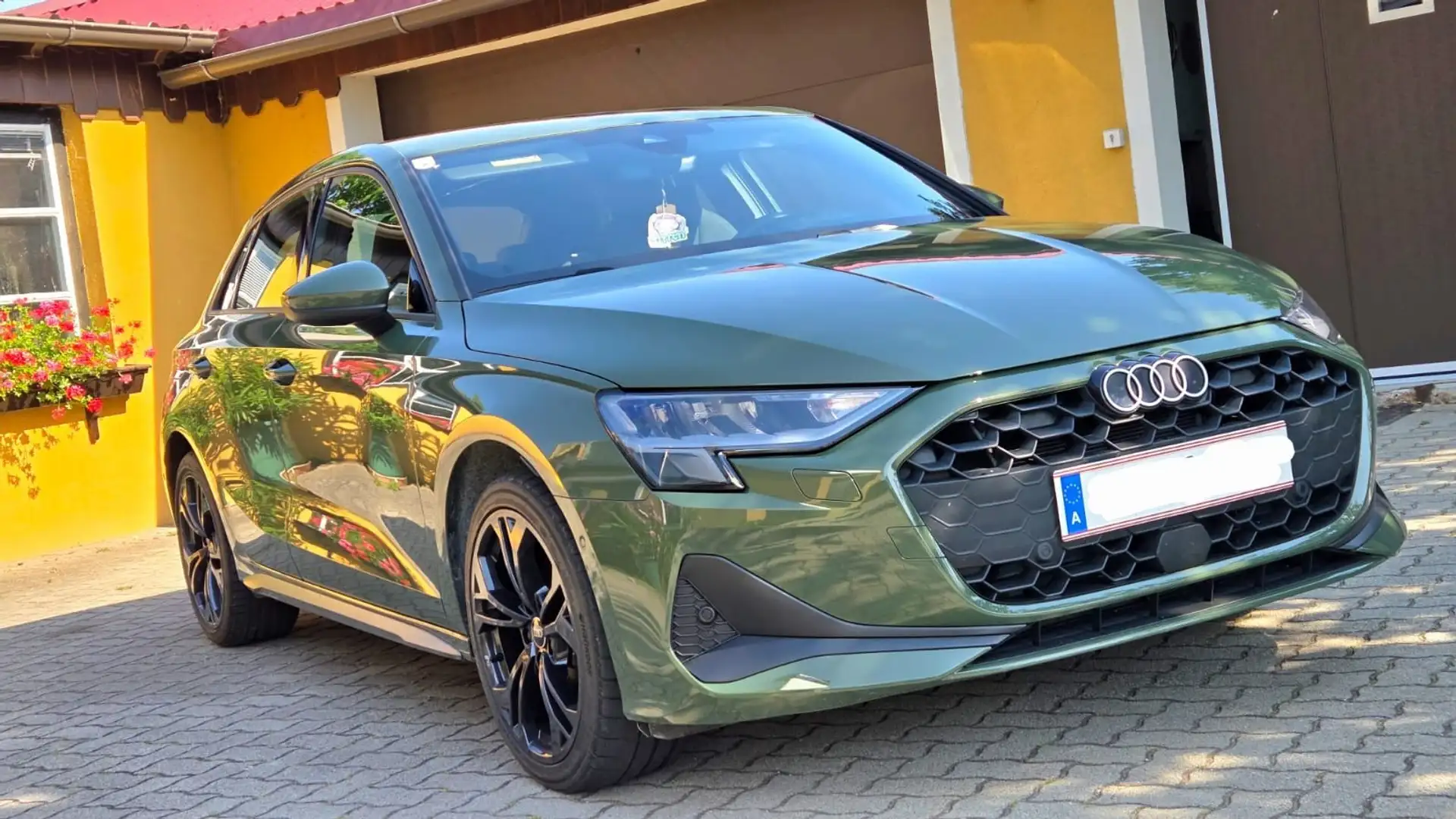 Audi A3 SB 35 TFSI S-tronic Grün - 1