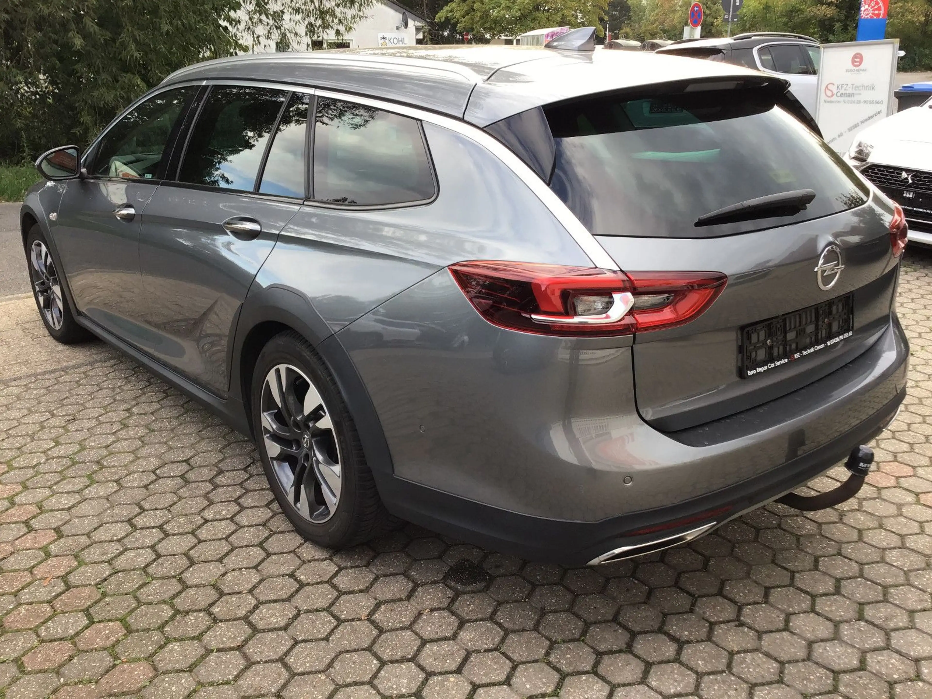 Opel Insignia B Country Tourer Exclusive 4x4 — photo 6