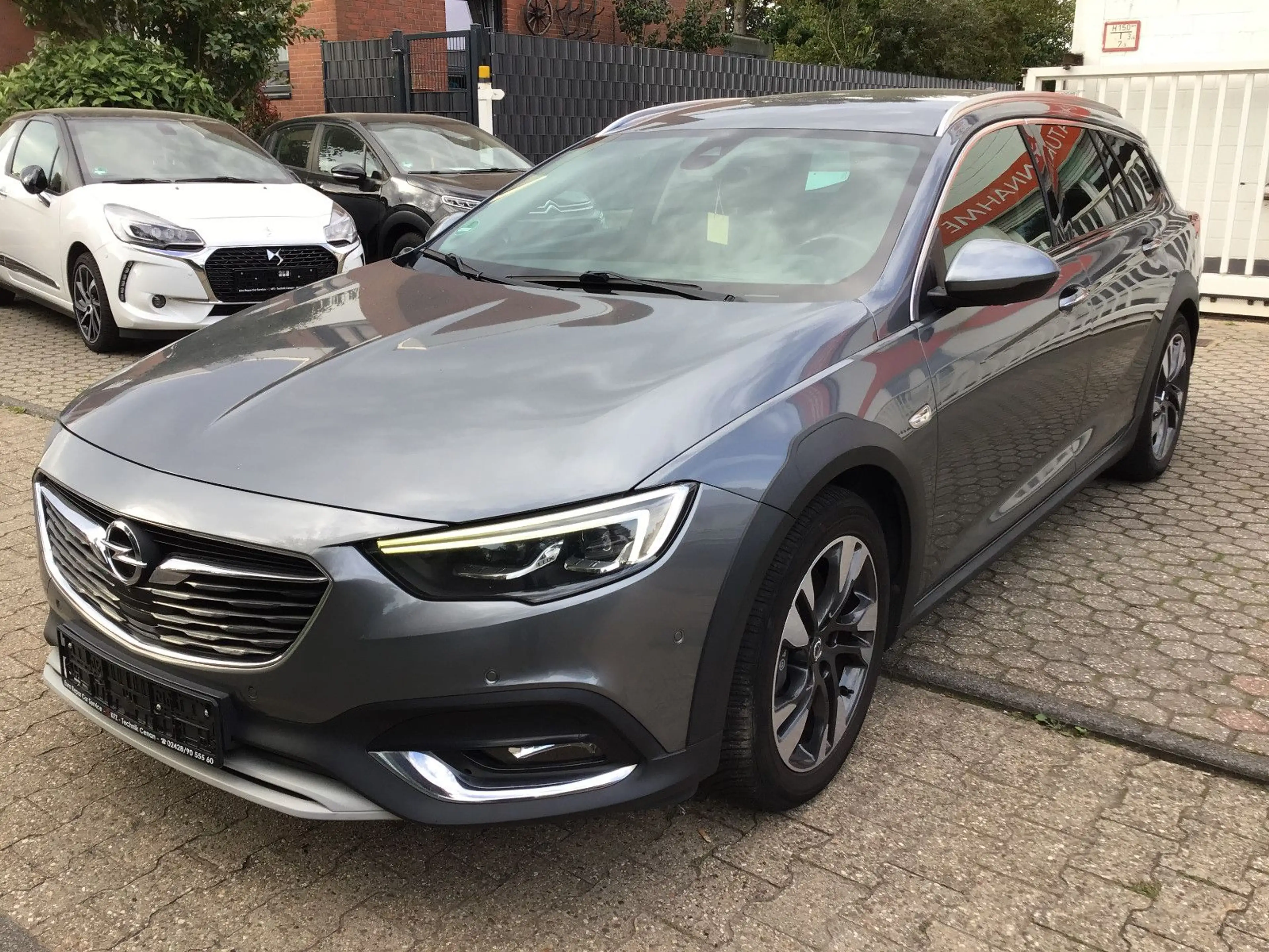 Opel Insignia B Country Tourer Exclusive 4x4 — photo 4