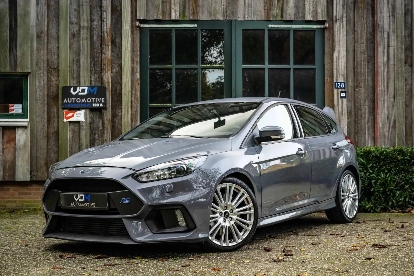 Ford Focus 2.3 RS Grijs - 1