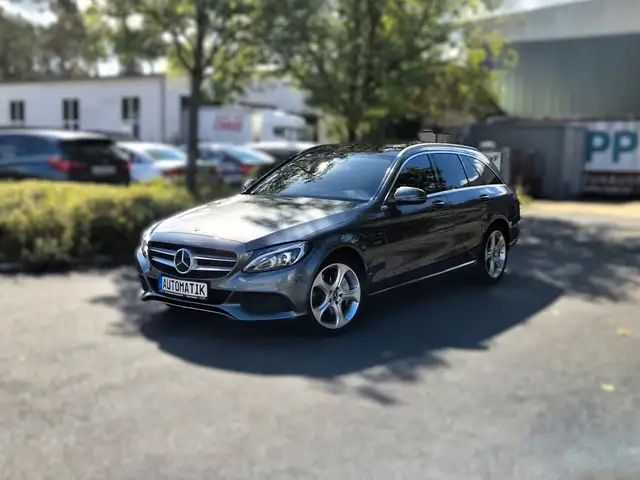 Mercedes-Benz C 350 C T-Modell C 350 e/ Pano. SHD/ SHZ/ NAVI