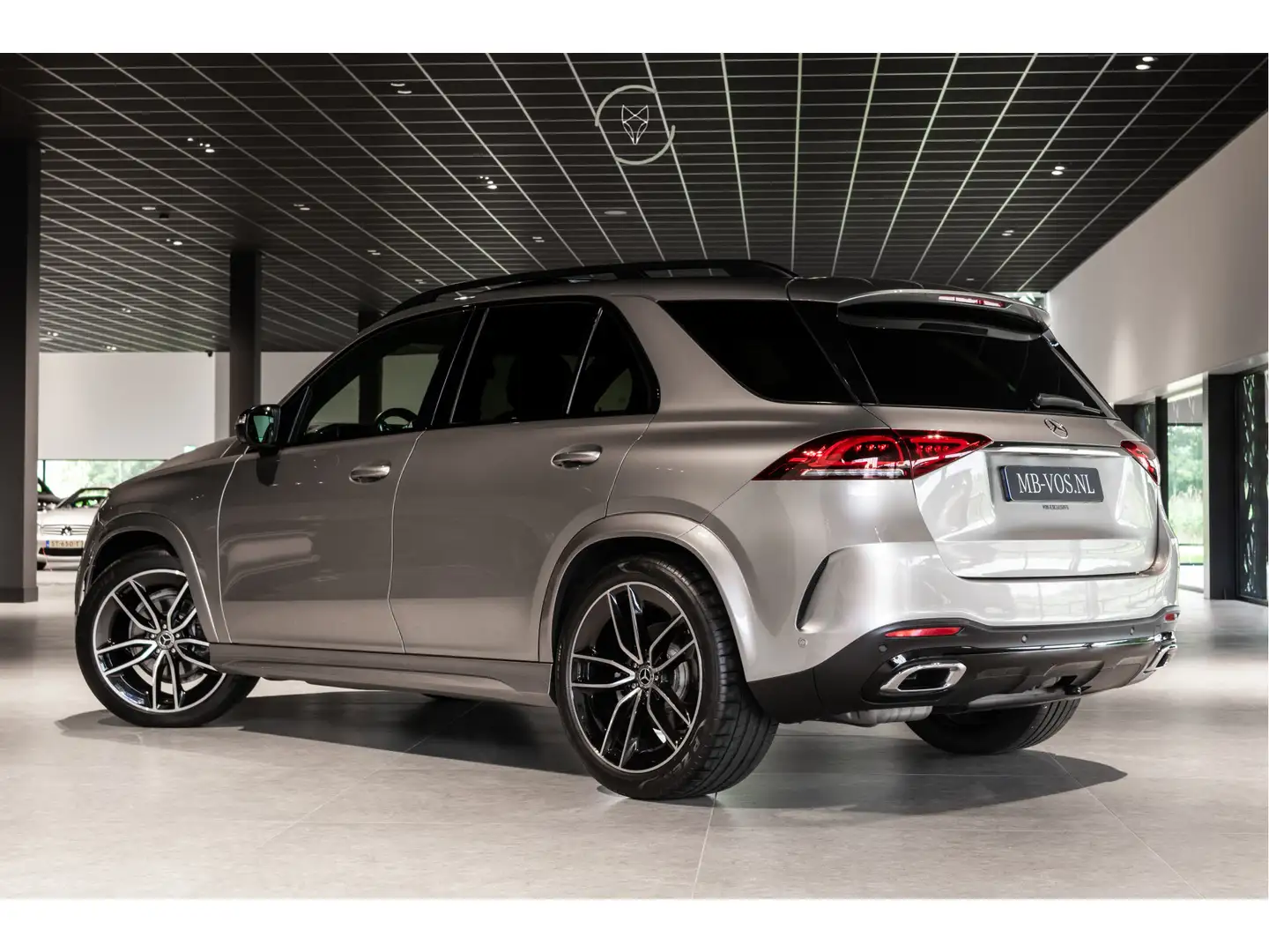 Mercedes-Benz GLE 400 d 4-M AMG Night|Luchtvering|Panorama|HUD|Standkach Gris - 2