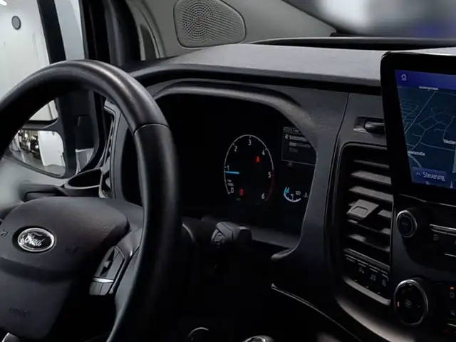 Ford Transit Custom view 13