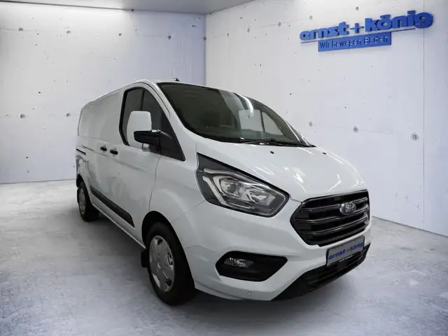 Ford Transit Custom view 3