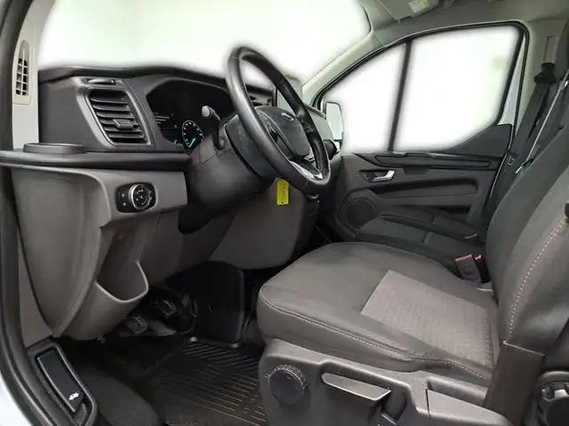 Ford Transit Custom view 8