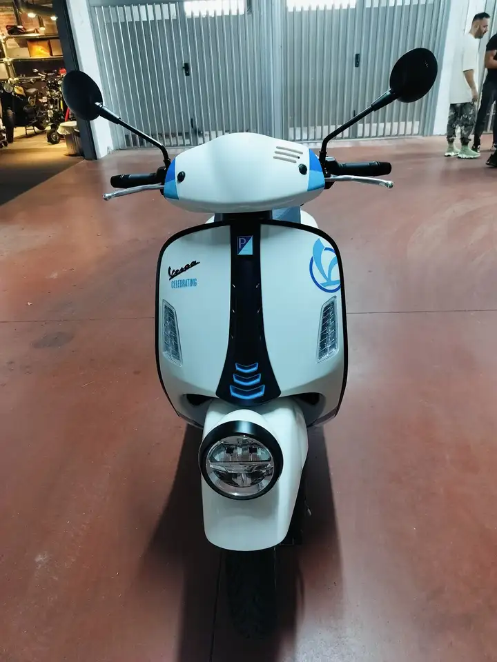 Vespa GTV 300