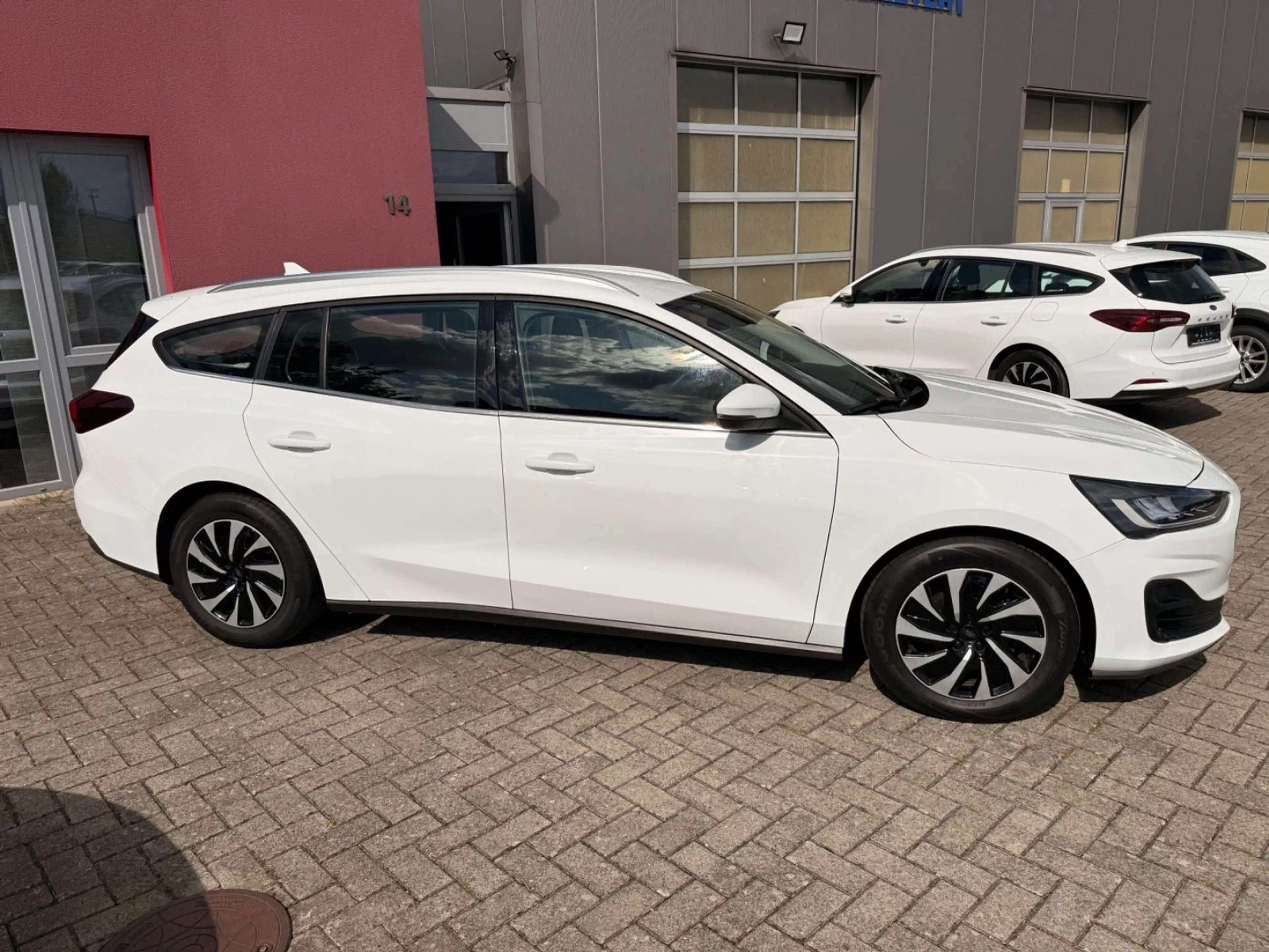 Ford Focus Turnier Titanium Automatik — photo 11
