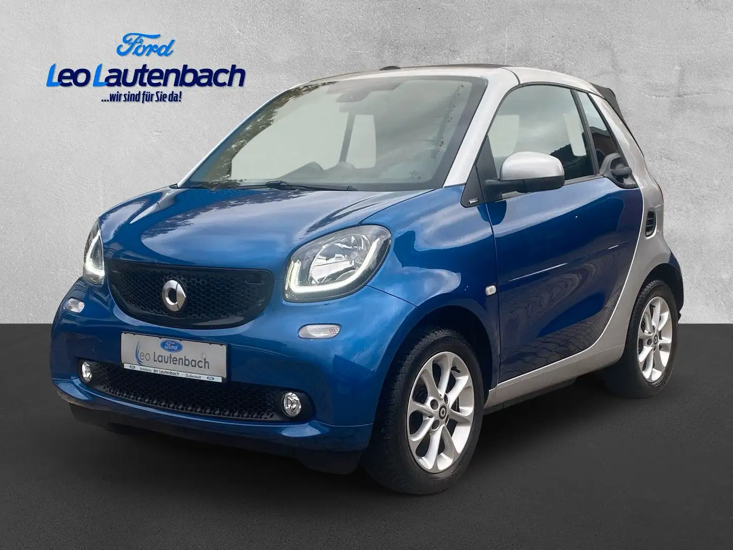 smart forTwo fortwo cabrio Basis 52 kW Blau - 1