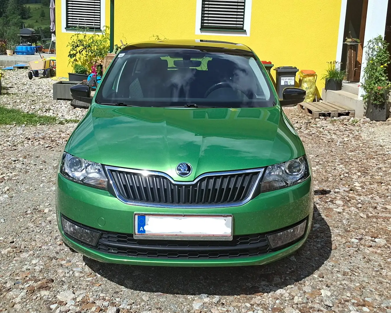Skoda Rapid/Spaceback Rapid Spaceback 1,6 TDI Sport Sport Grün - 1