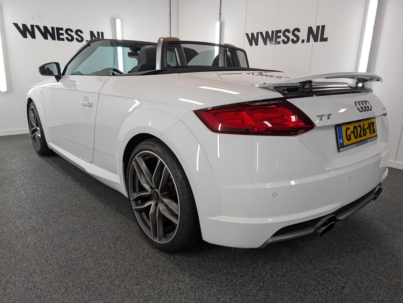 Audi TT Roadster 1.8 TFSI Pro Line S — photo 8