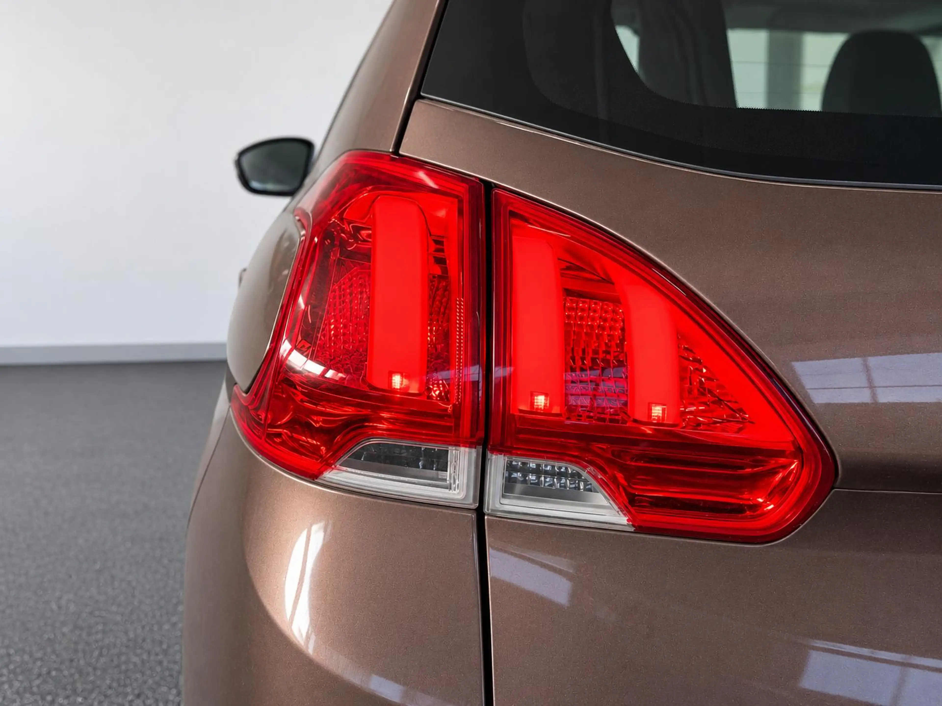 Peugeot 2008 1.2 Active Automaat Panoramadak Navigatie Parkeers — photo 13