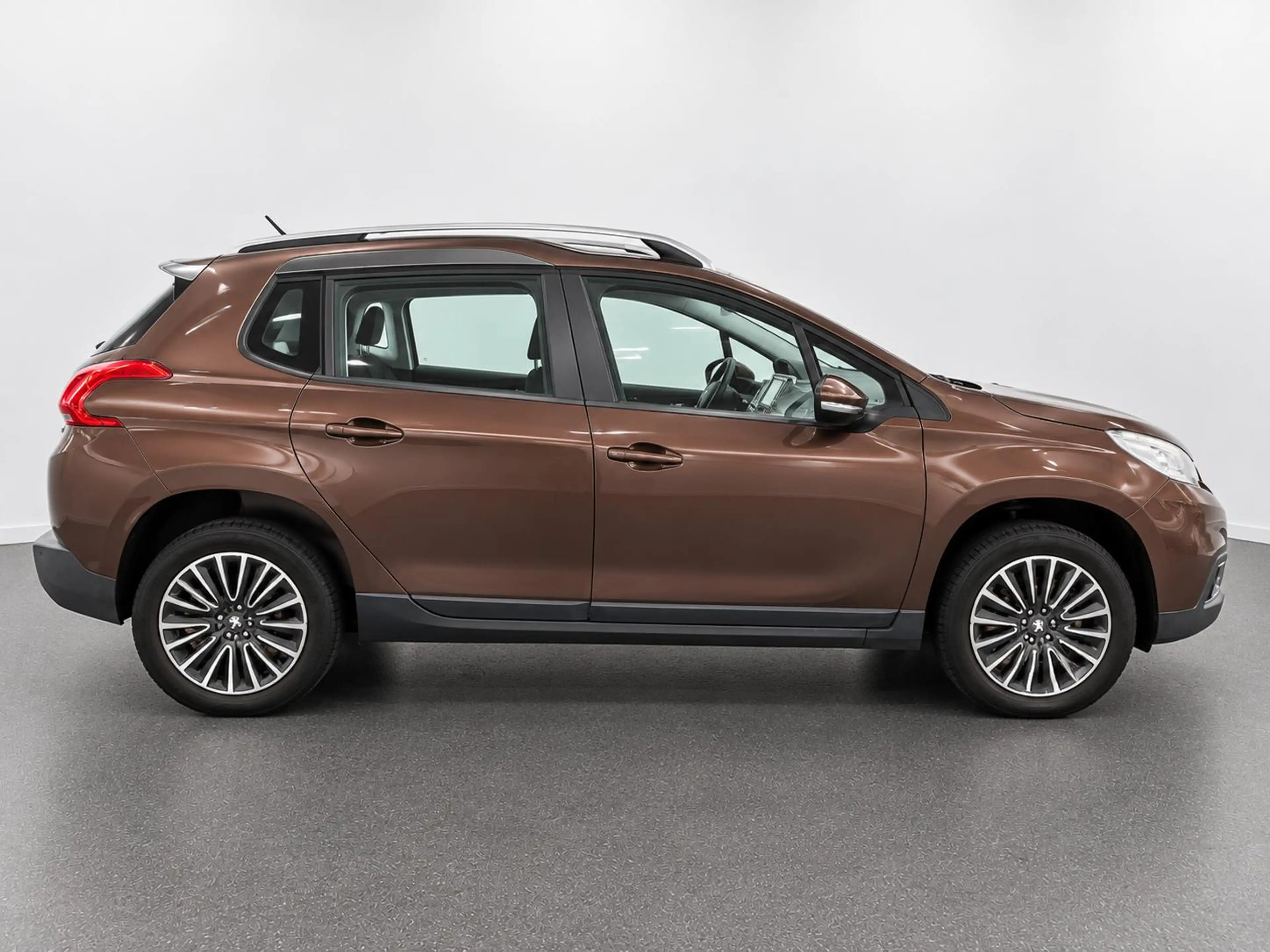 Peugeot 2008 1.2 Active Automaat Panoramadak Navigatie Parkeers — photo 5