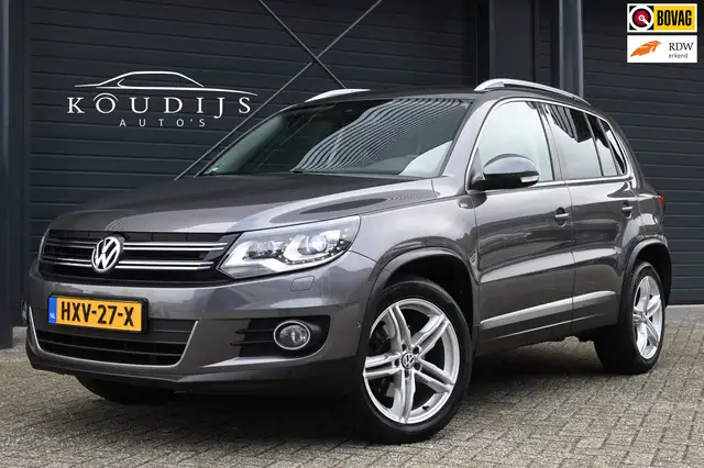 Volkswagen Tiguan 1.4 TSI Sport&Style 4Motion, Stoelverw., PDC V+A,