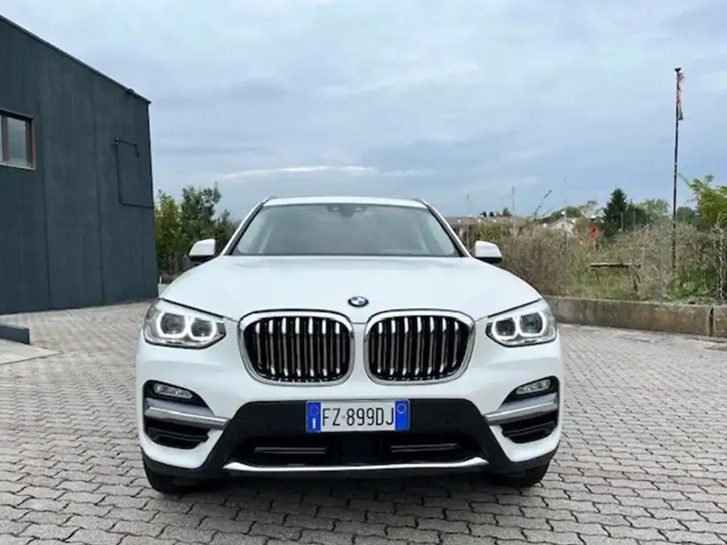 BMW X3 xdrive30i xLine 252cv auto/Panorama/ACC/H-Up Bianco - 2