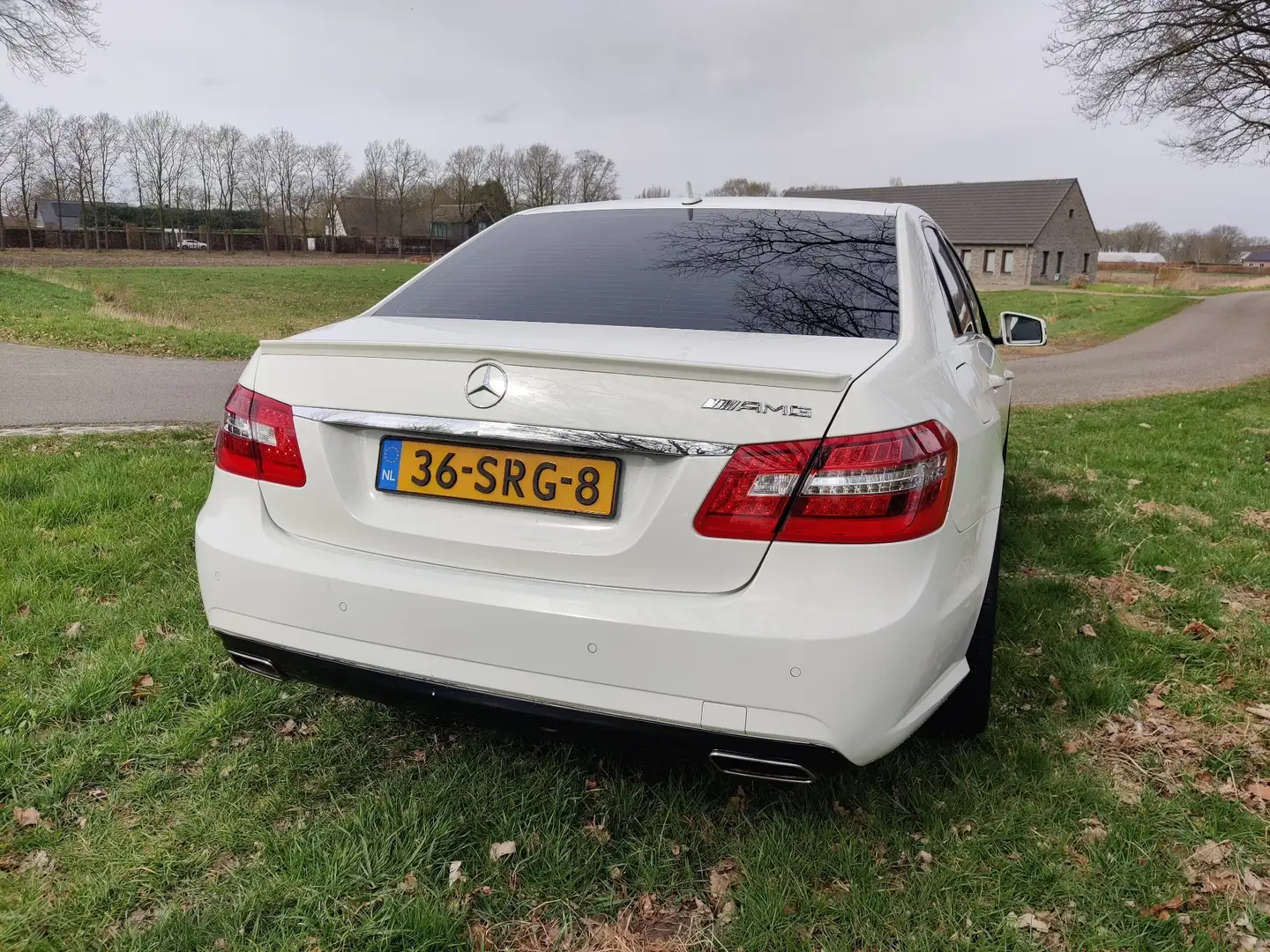 Mercedes-Benz E 350 Avantgarde Wit - 2